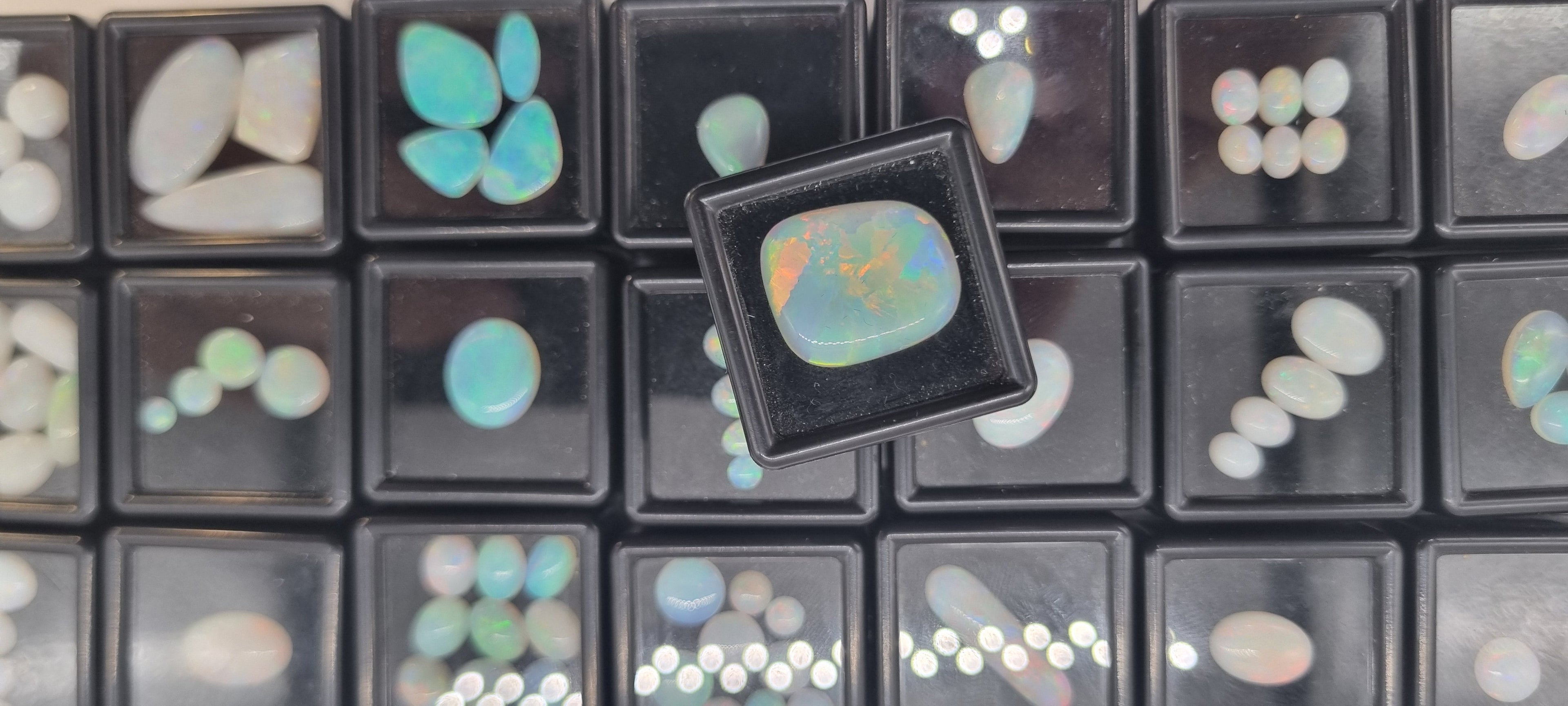 Loose Opal