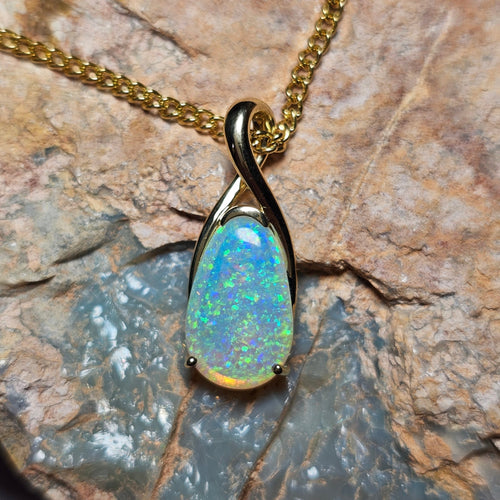 2.2ct Solid Crystal Opal in 9k Gold - Luigi Opal