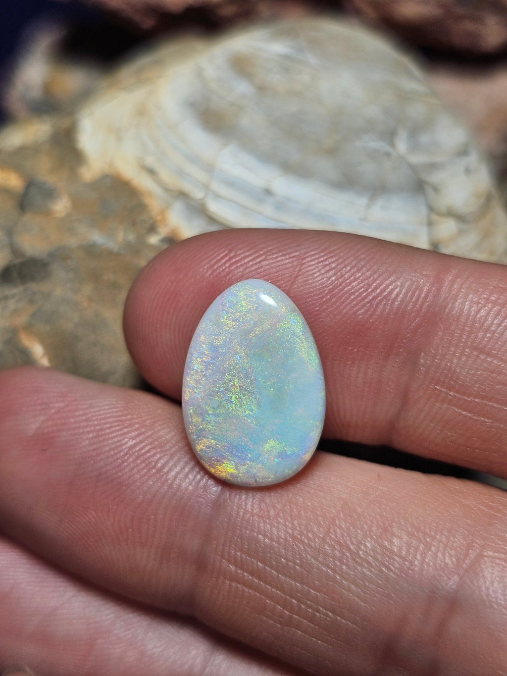 LO001 12 Mile 6ct Freeform - Luigi Opal