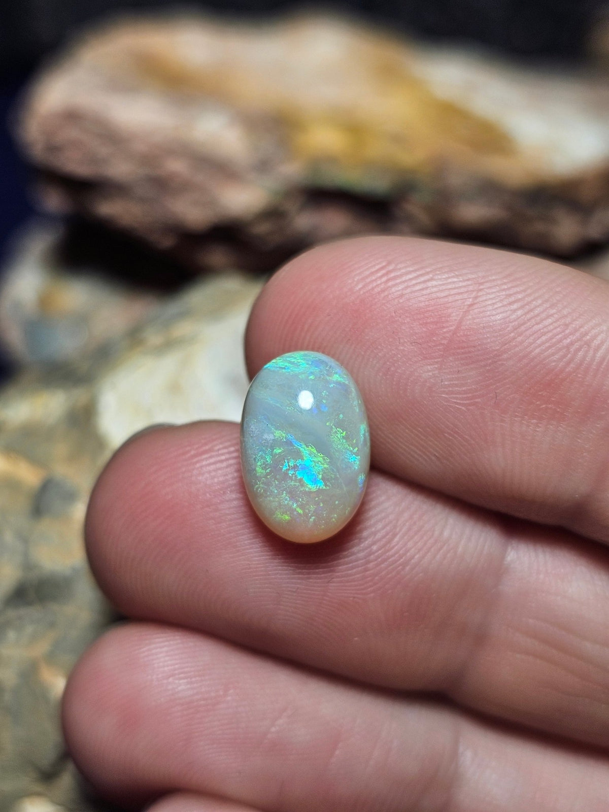 LO002 10 Mile 5.5ct Oval - Luigi Opal