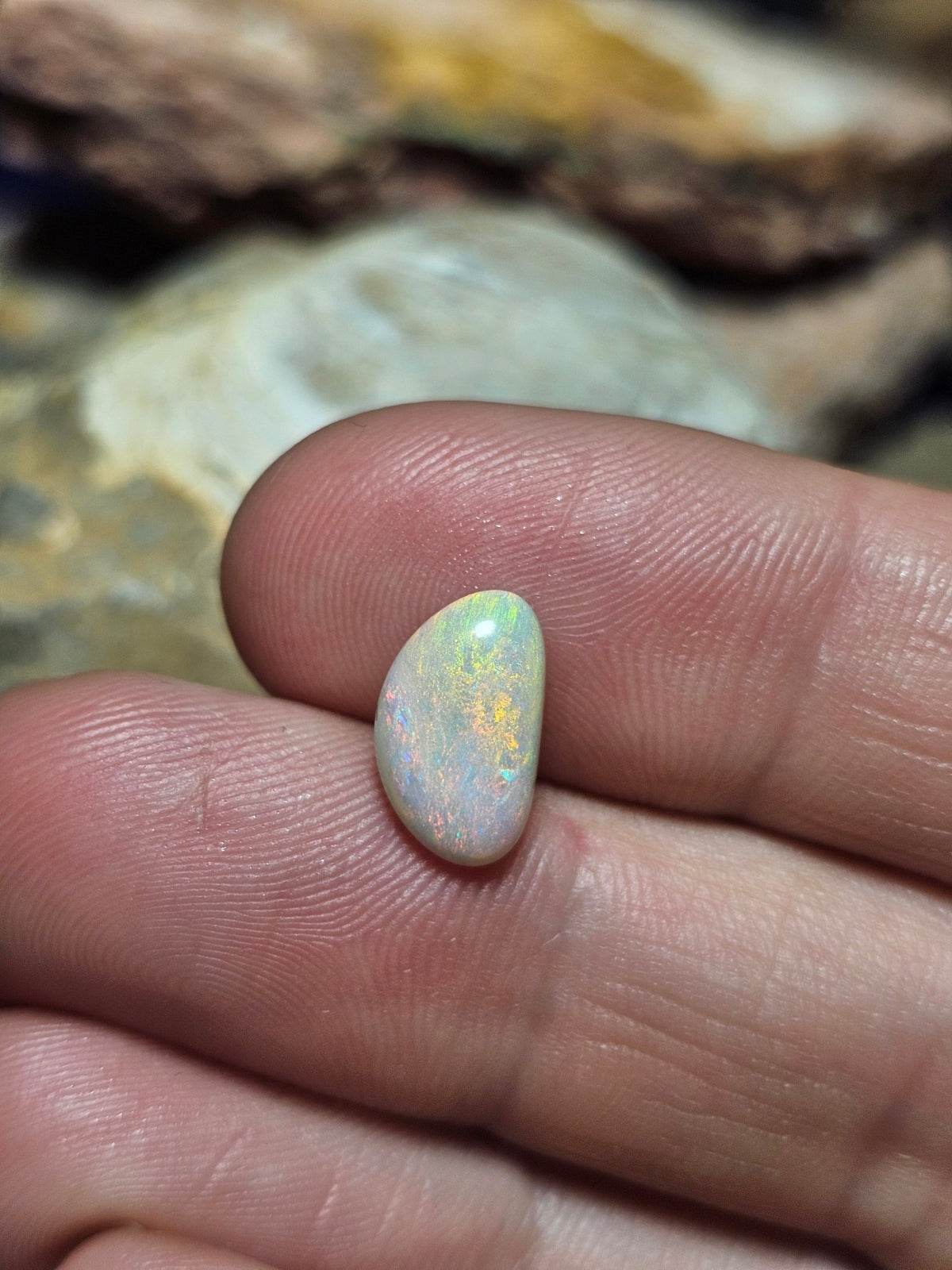 LO018 12 Mile Freeform 2.5ct - Luigi Opal