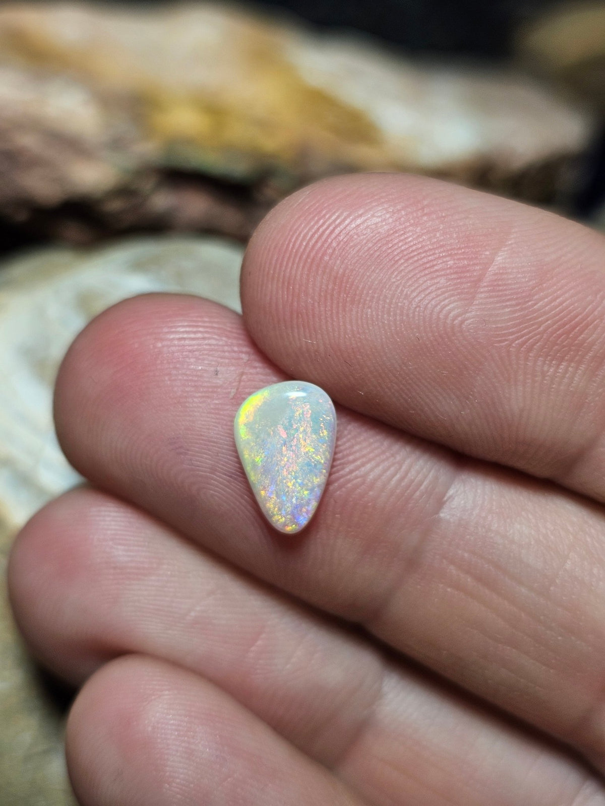 LO031 10 Mile 1.1ct Freeform - Luigi Opal