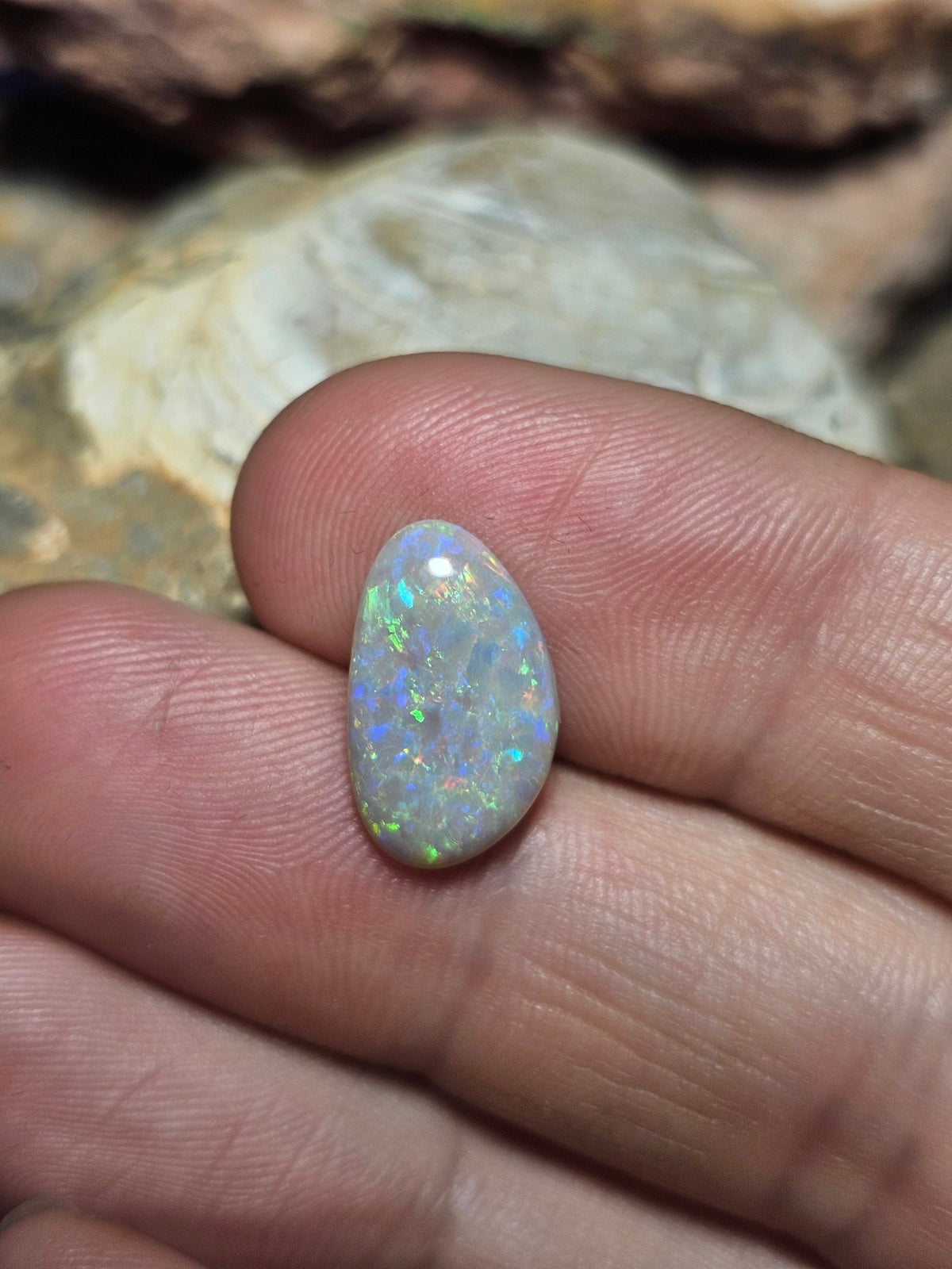 LO066 Mintabie 3.4ct Freeform - Luigi Opal