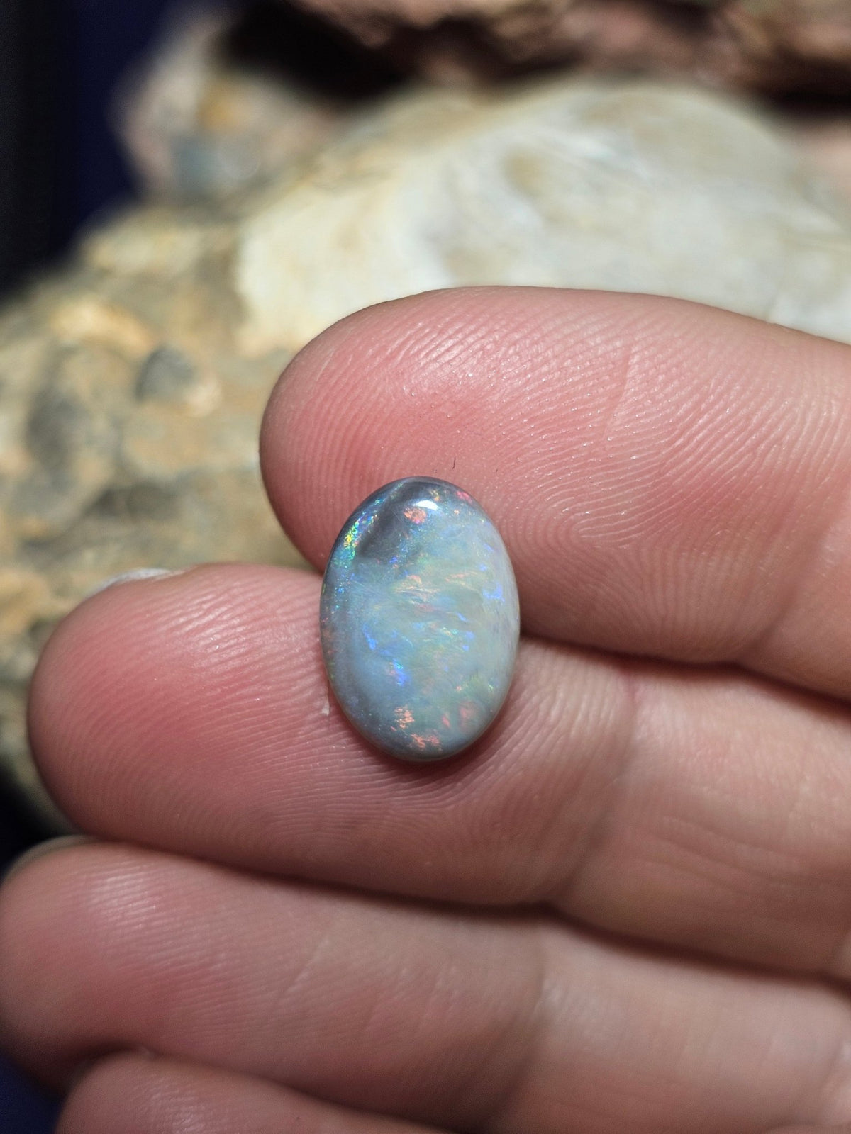 LO076 Mintabie 3.1ct - Luigi Opal