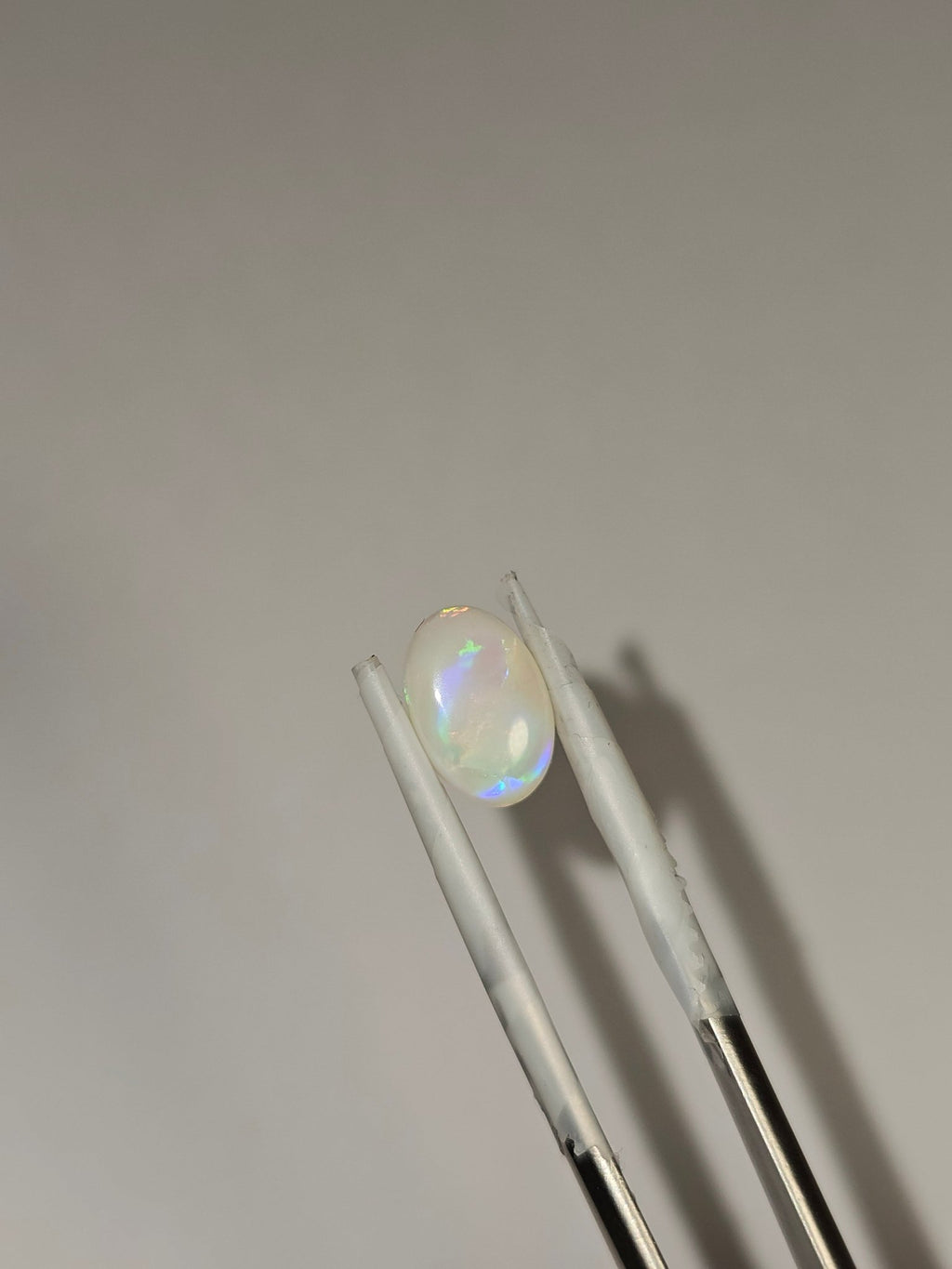 LO097 10 Mile 1.6ct Oval - Luigi Opal