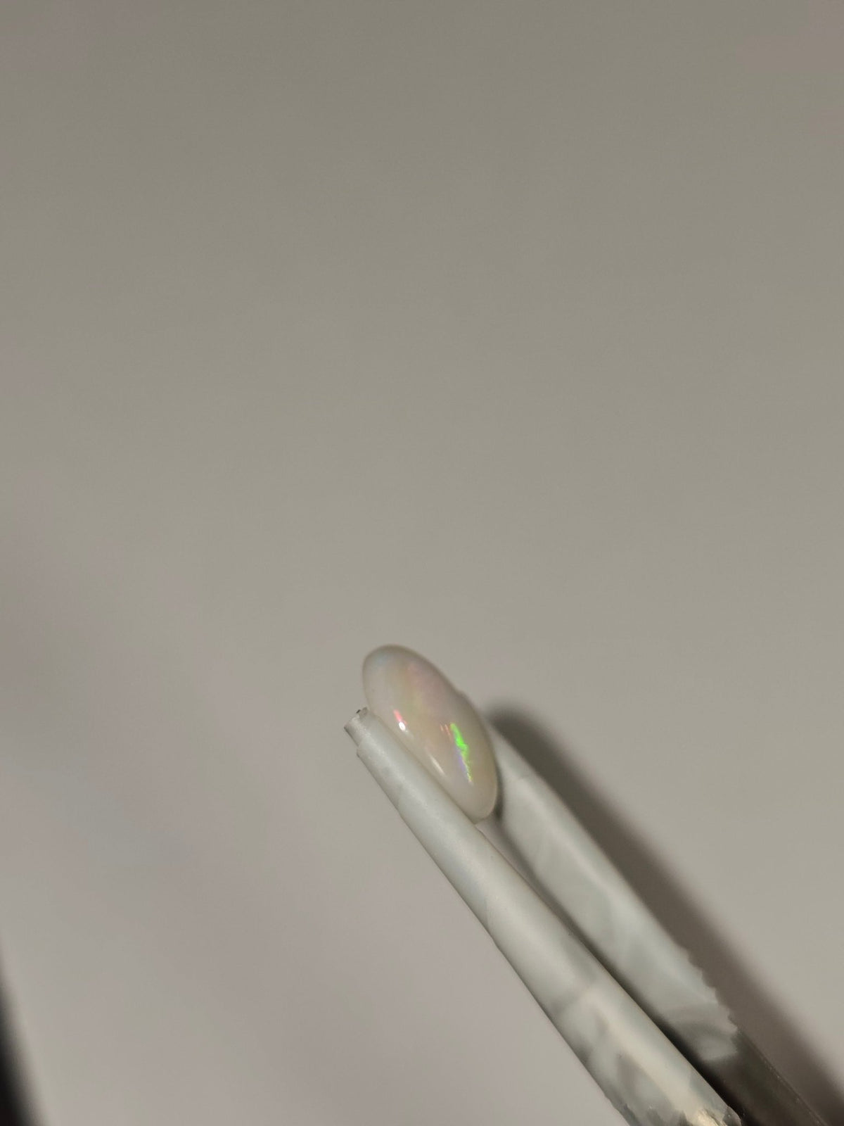 LO097 10 Mile 1.6ct Oval - Luigi Opal