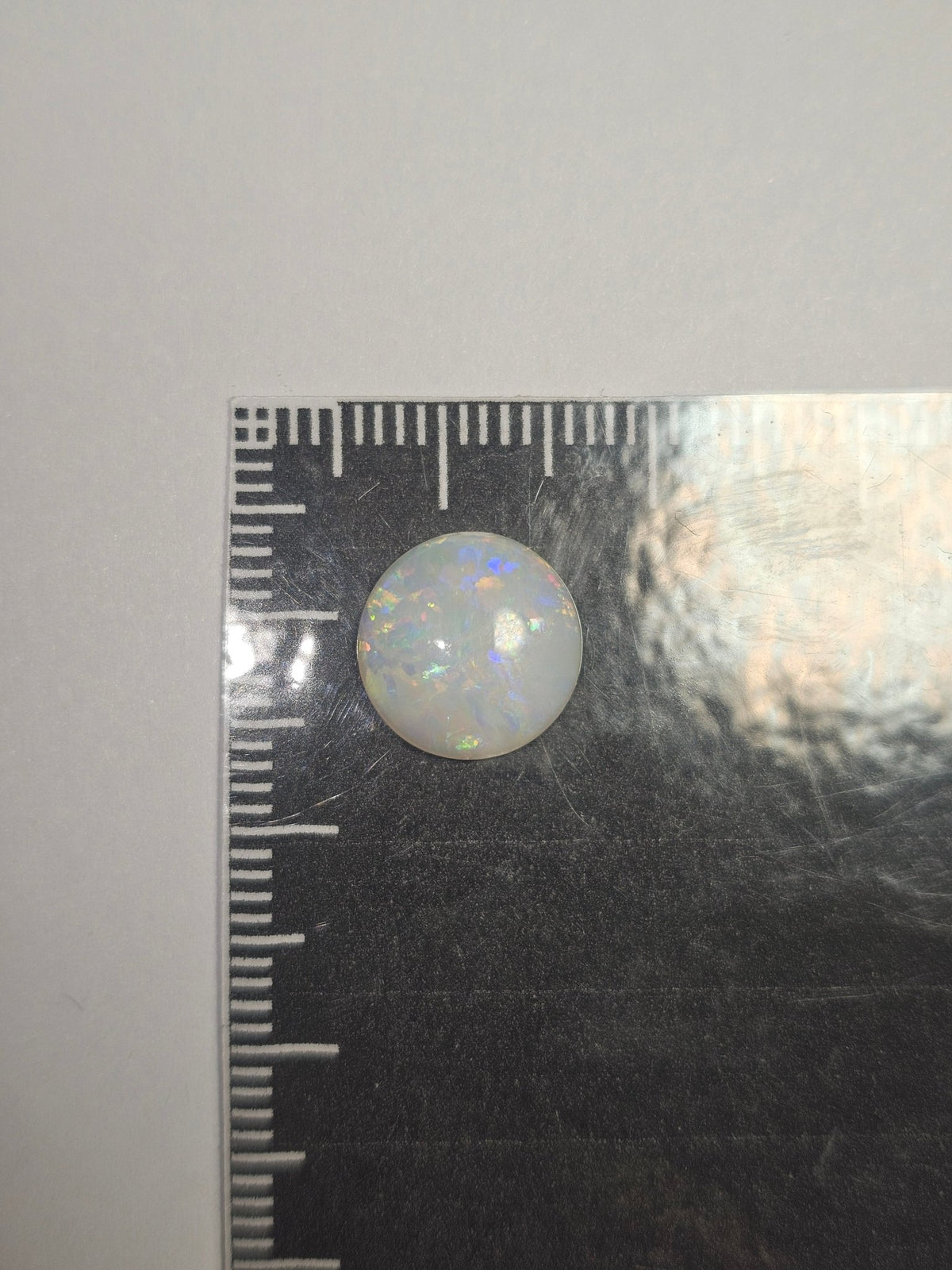 LO106 Turkey Ridge 2.1ct Round - Luigi Opal