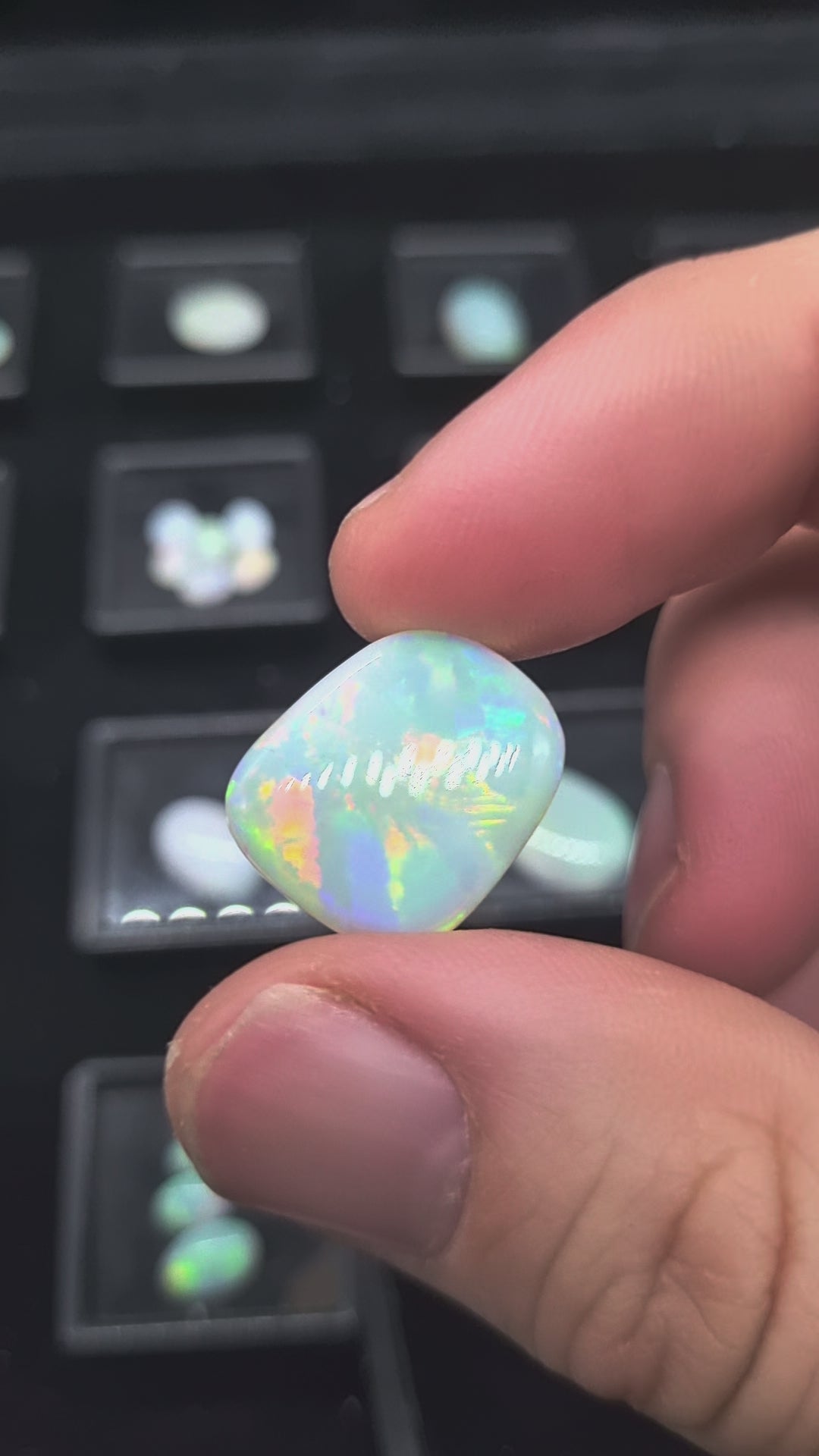 10ct Light/Semi Crystal Opal