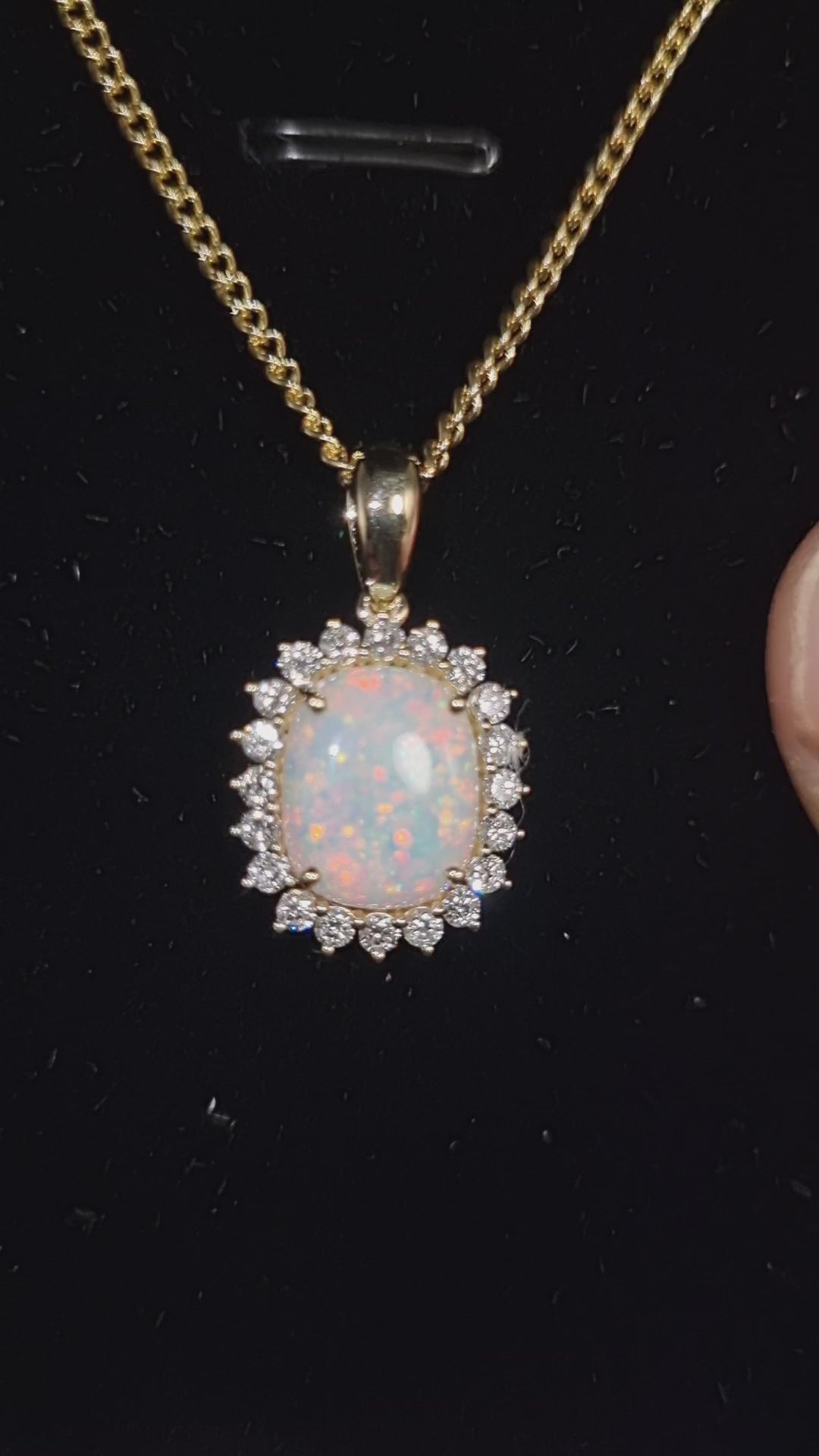 2.6ct Solid Opal in 9k Gold w/Zirconia