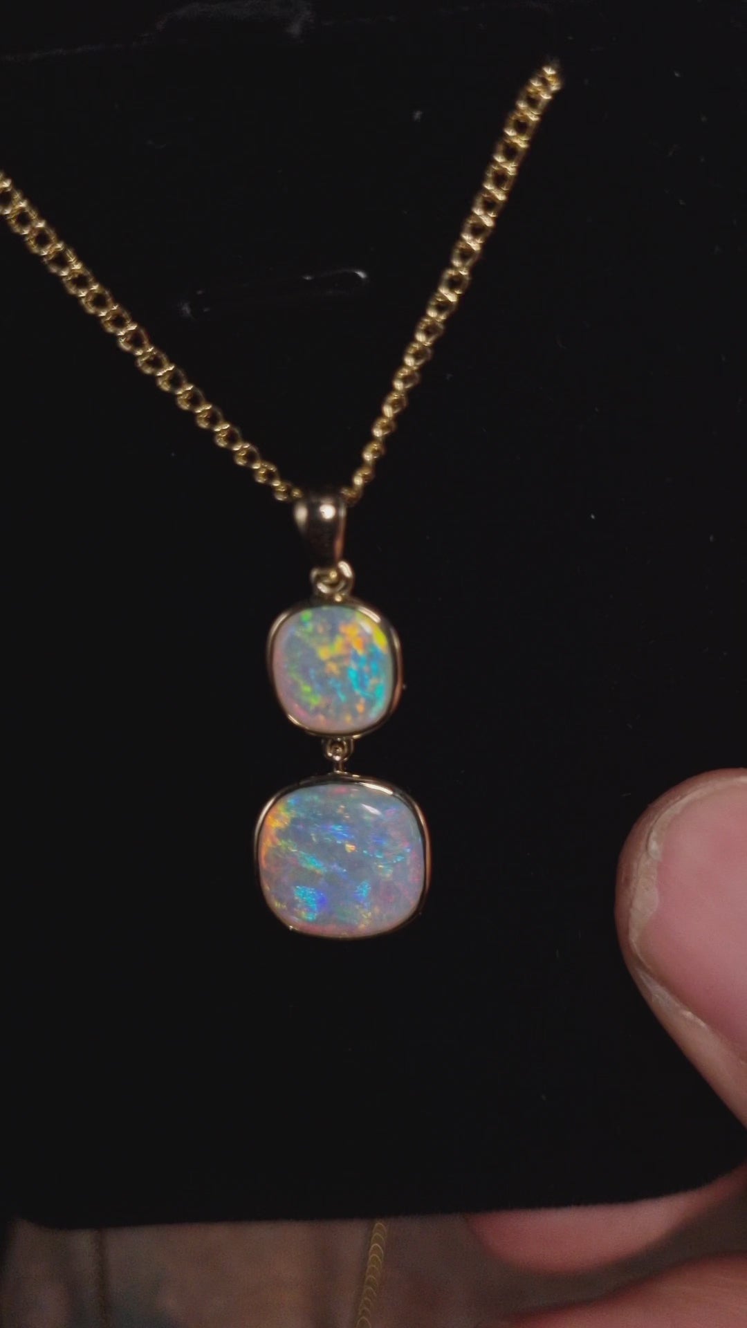 3.5ct Double solid Crystal Opal in 9k Gold