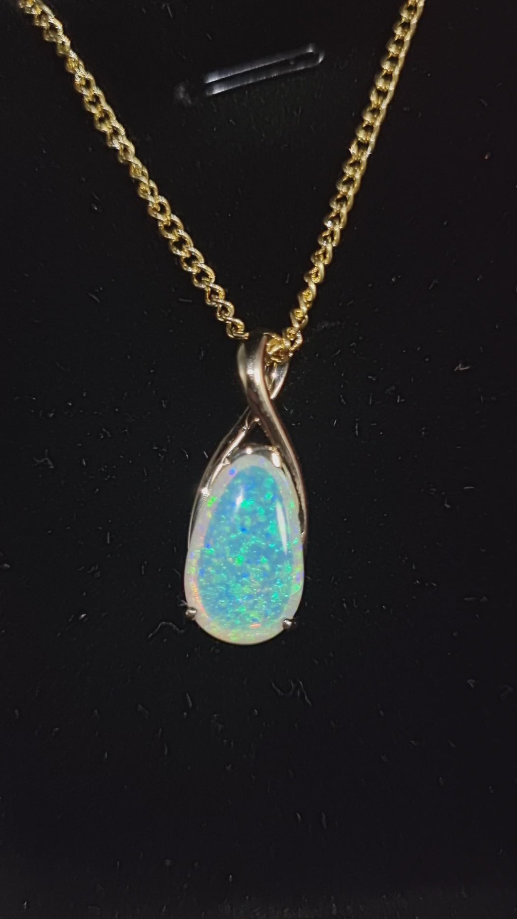 2.2ct Solid Crystal Opal in 9k Gold