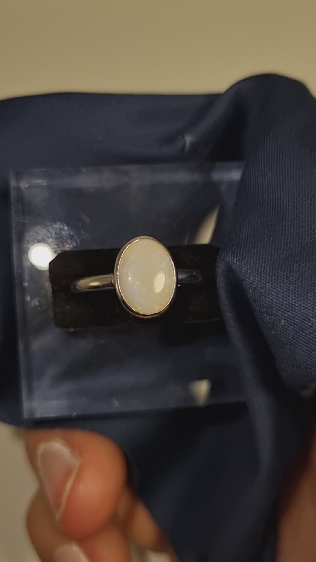 1.25ct White Opal