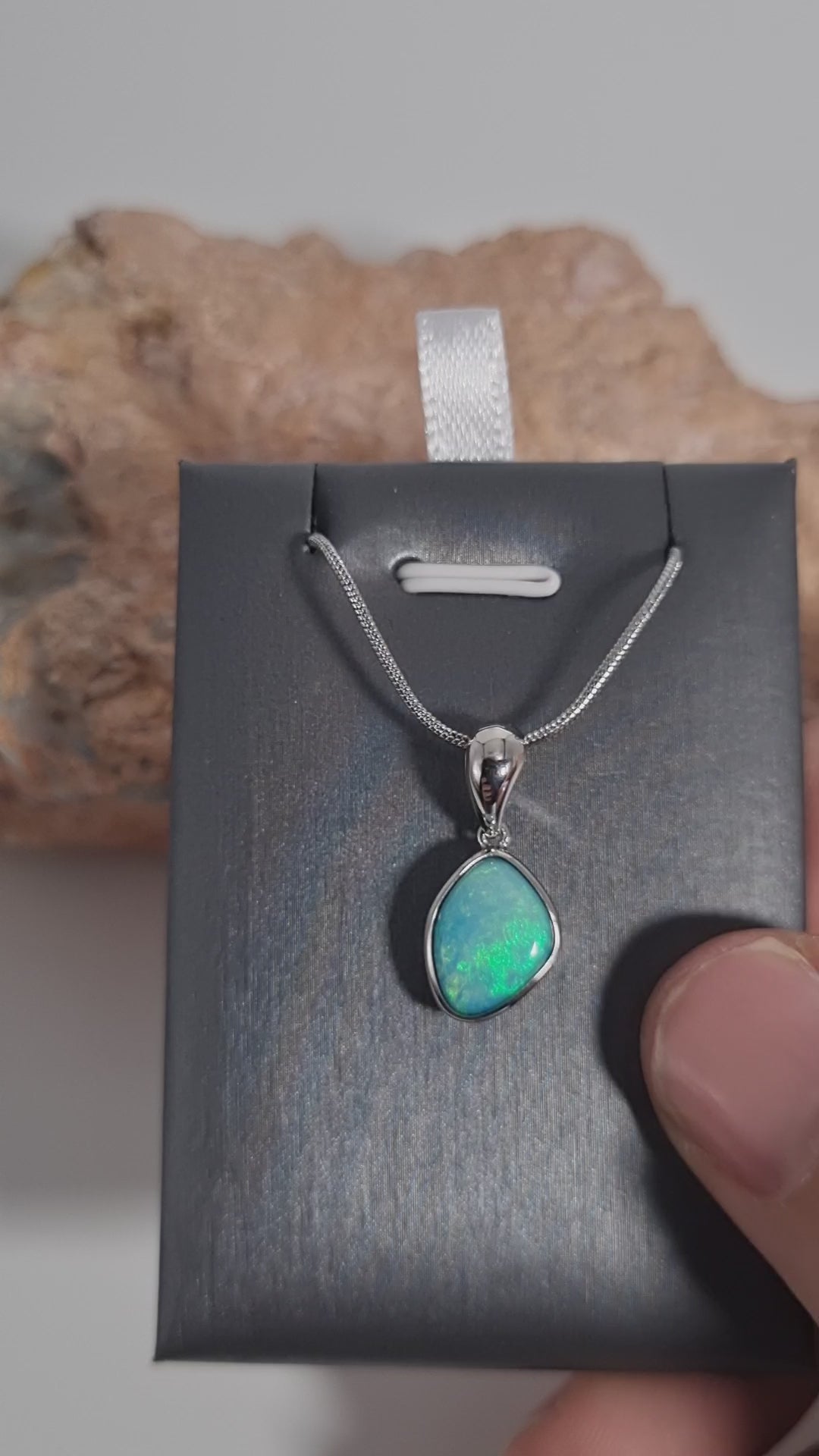 3.2ct Doublet Opal in 925 Silver