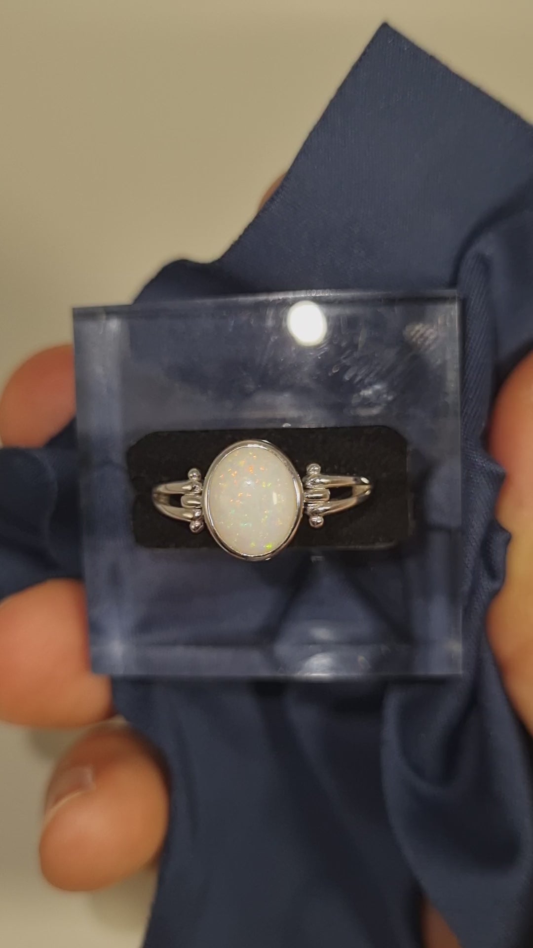 1.5ct White Opal