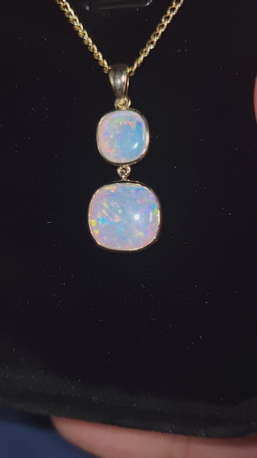 3.5ct Double solid Crystal Opal in 9k Gold
