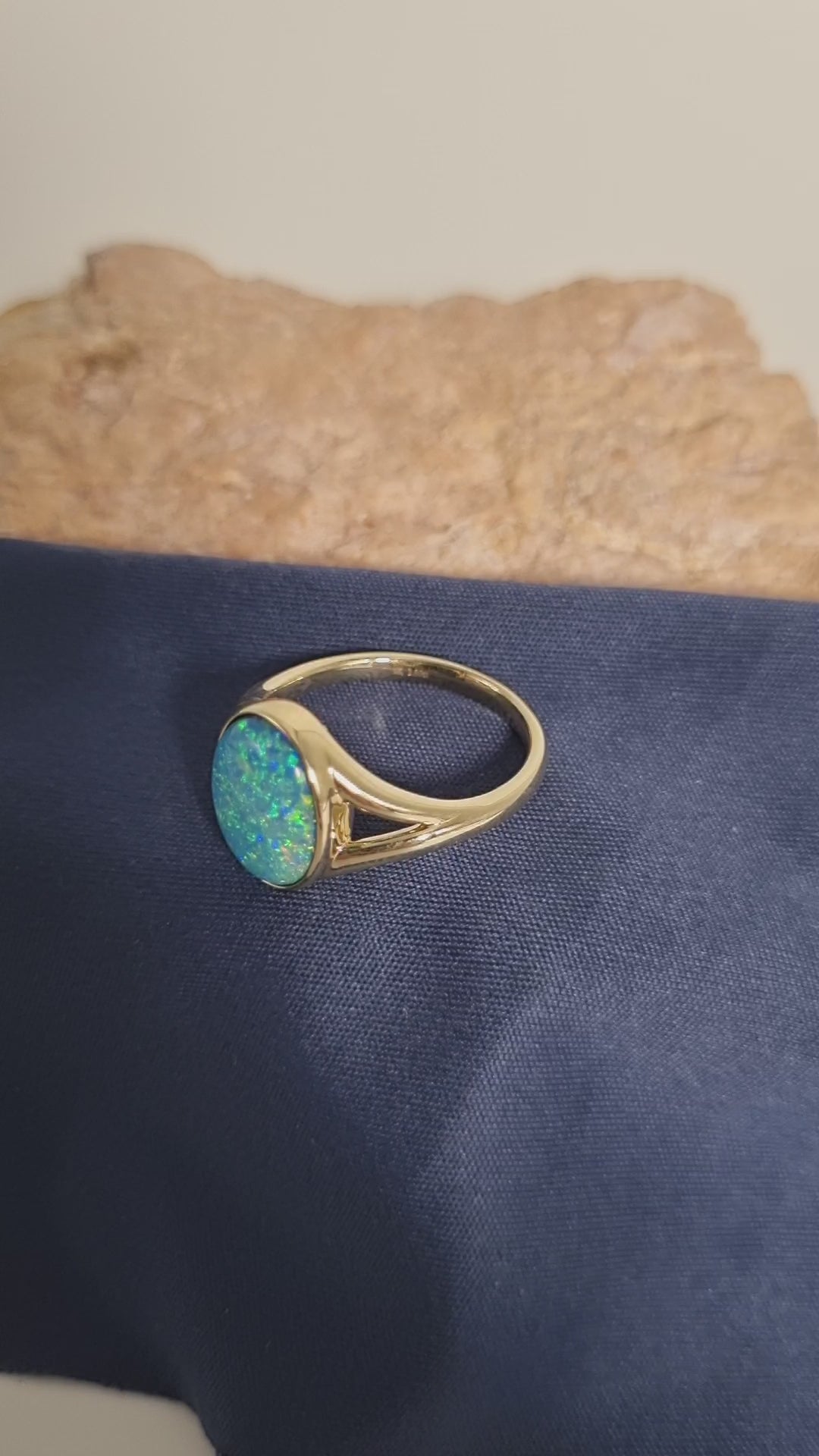 9k Gold Ring with 3.6ct Doublet Opal