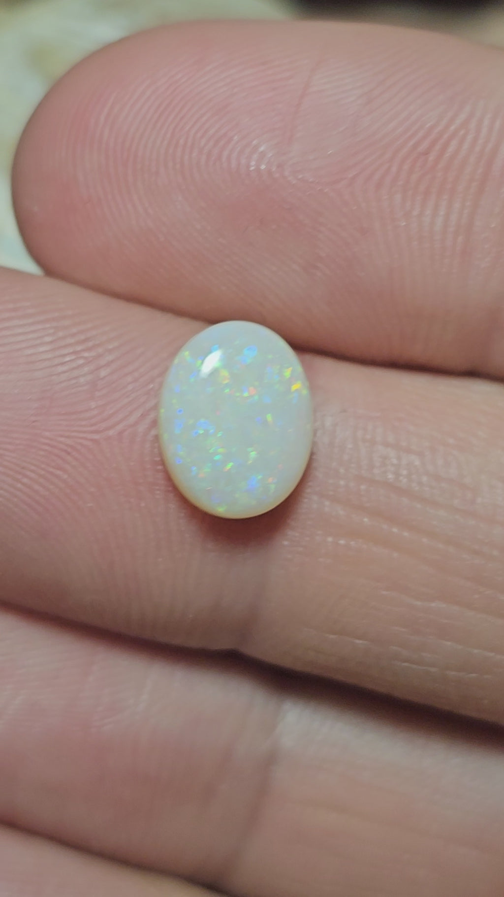 LO052 11 Mile Oval 1.9ct