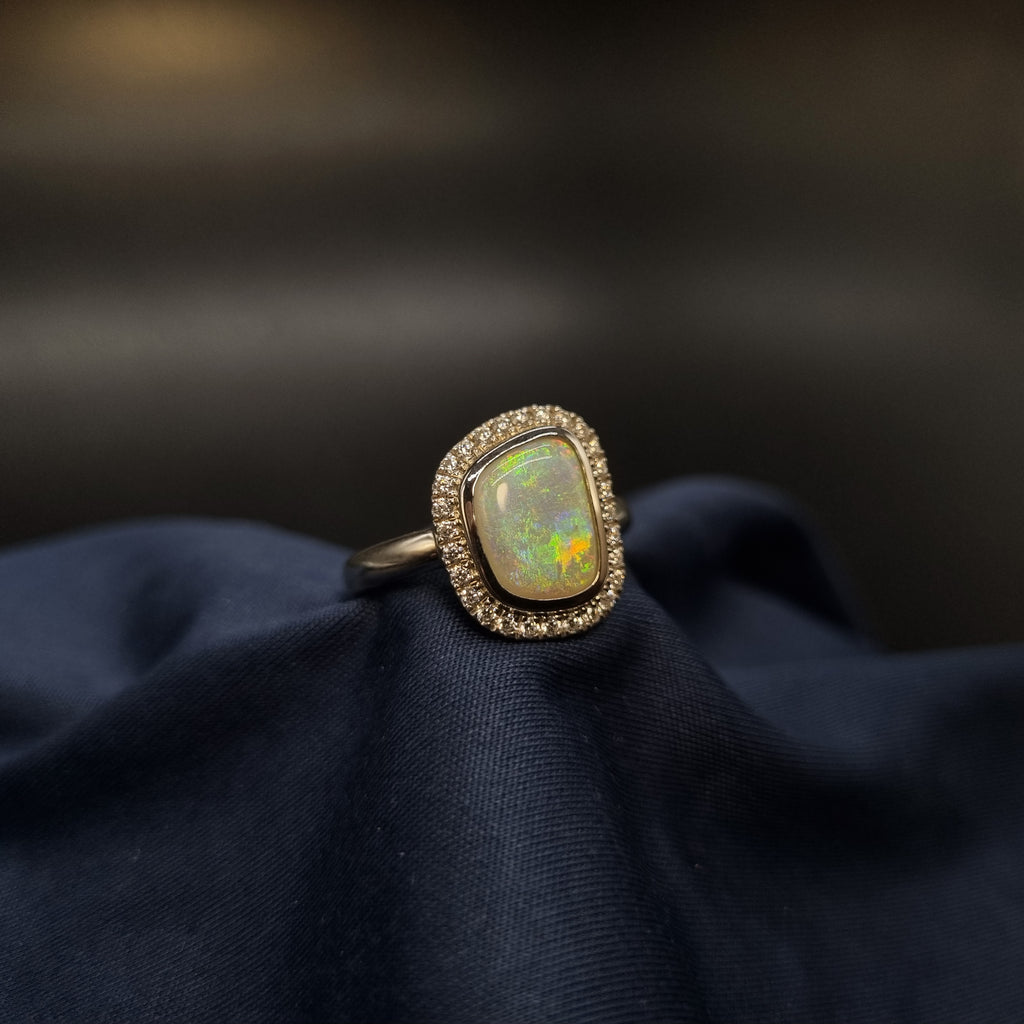 1.9ct Solid Semi-Crystal Opal w/Zirconia