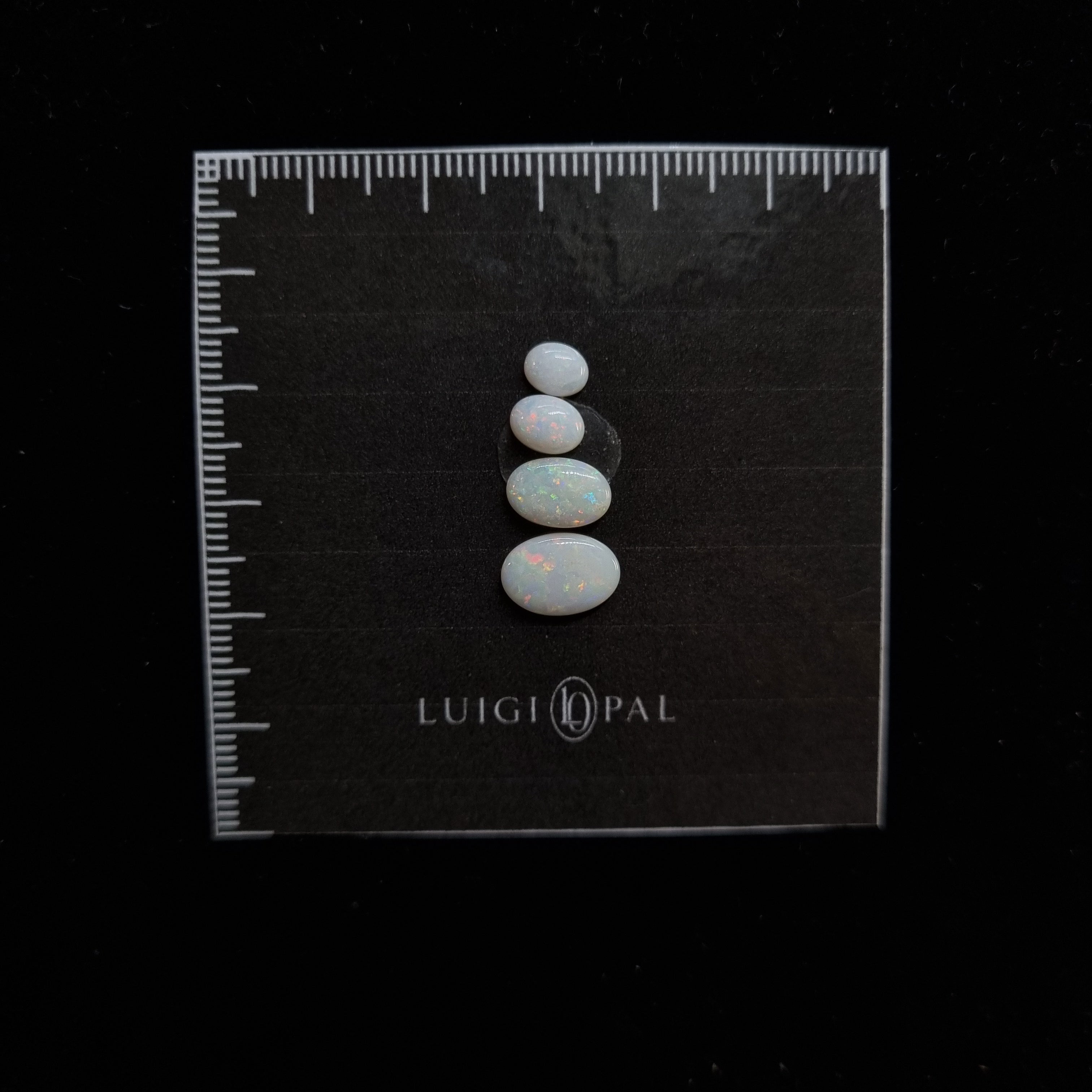 Oval bundle 2.8ct