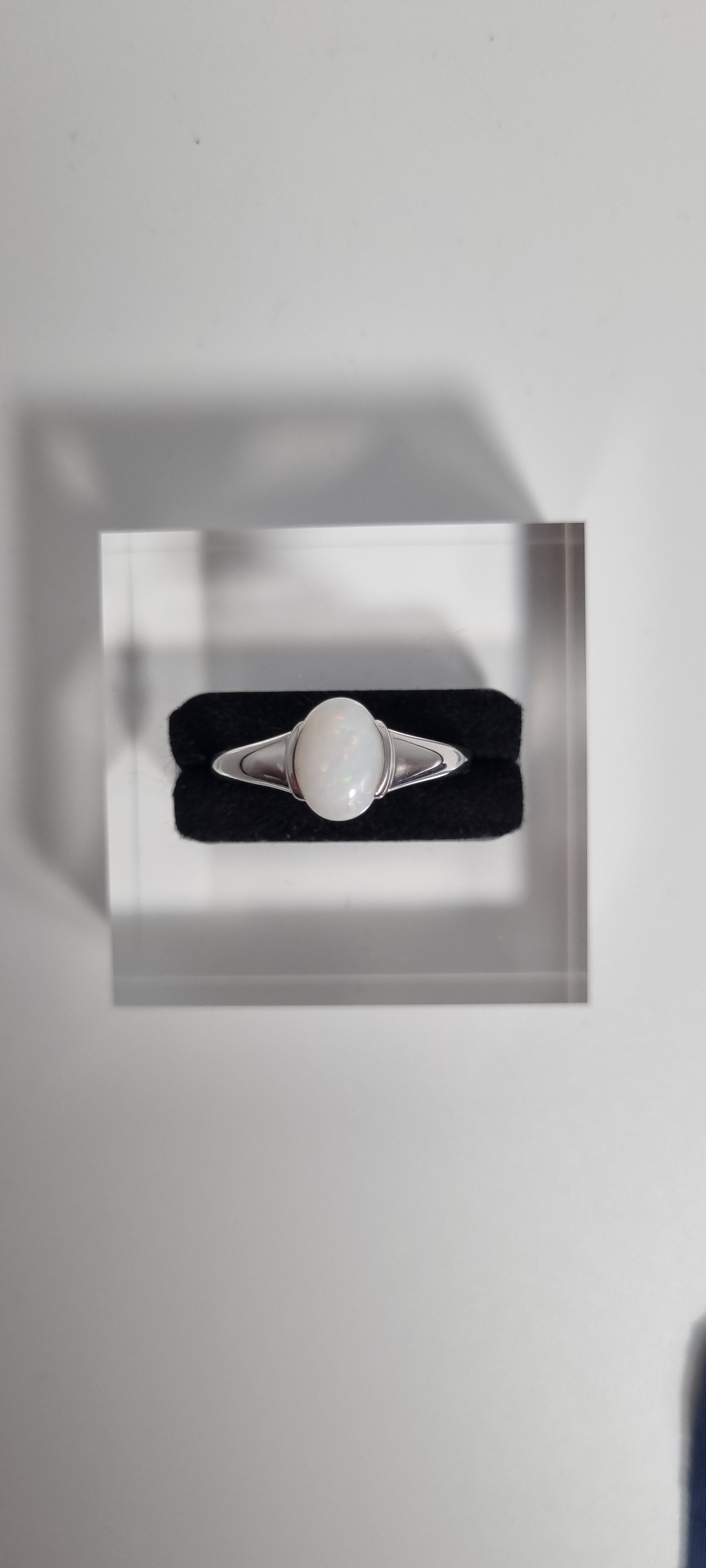 1.25ct White Opal