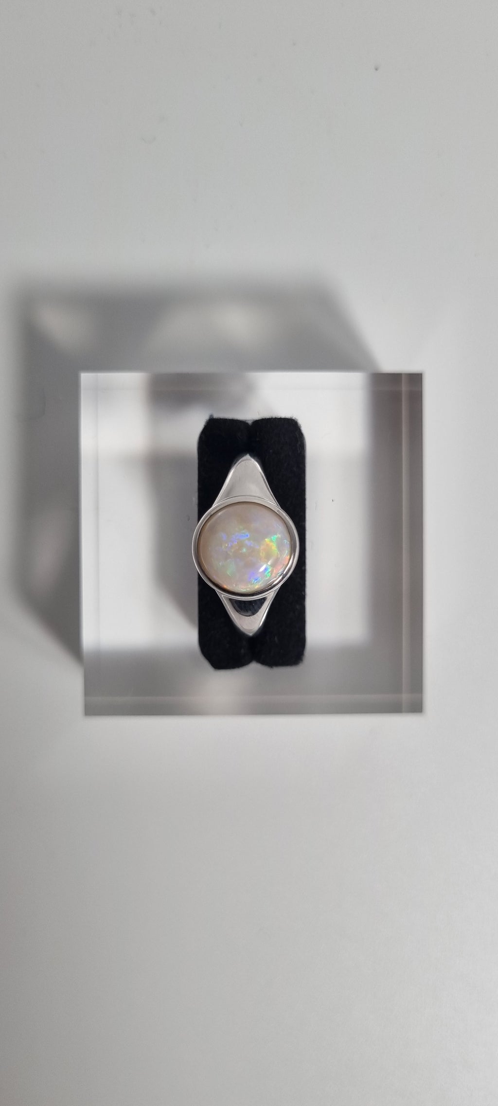 3.1ct Solid White Opal