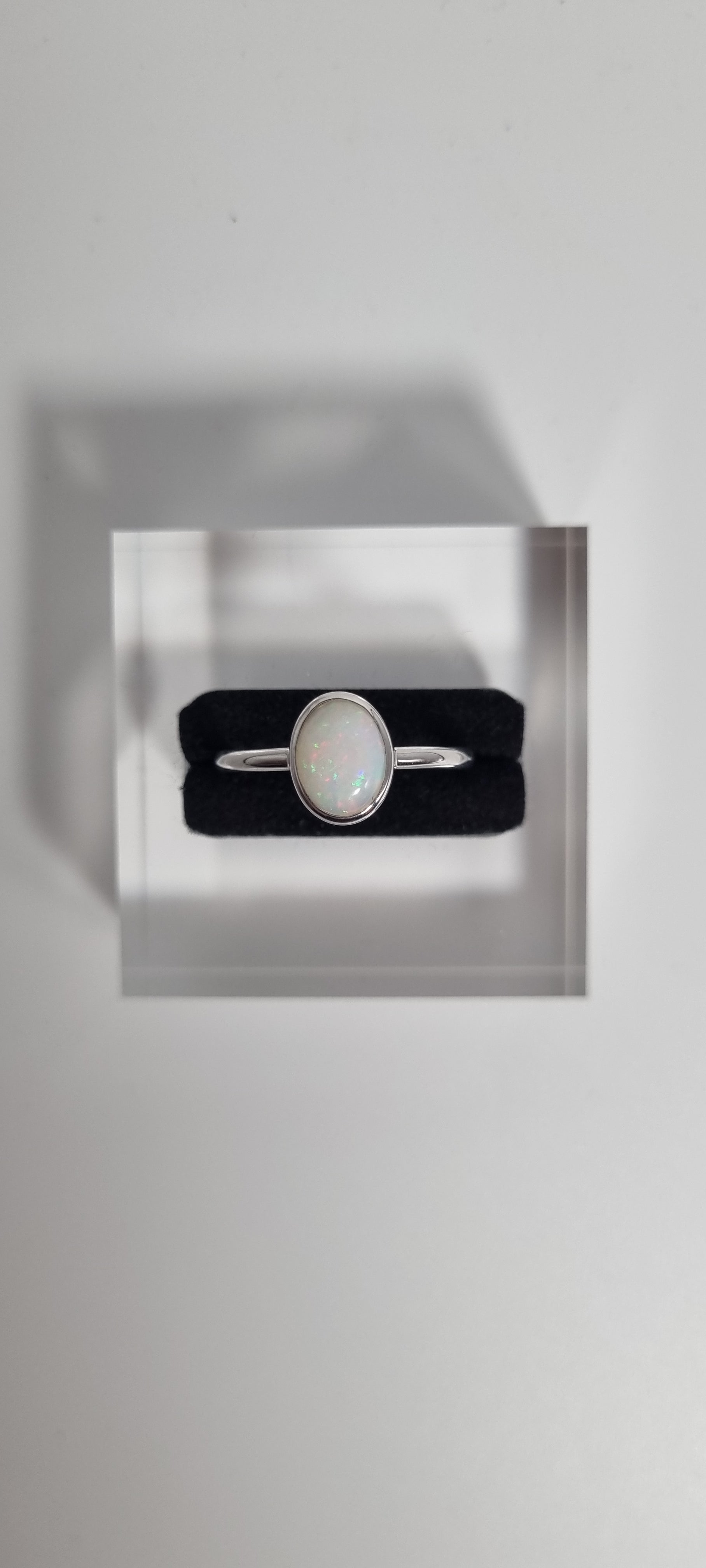 1.15ct White Opal