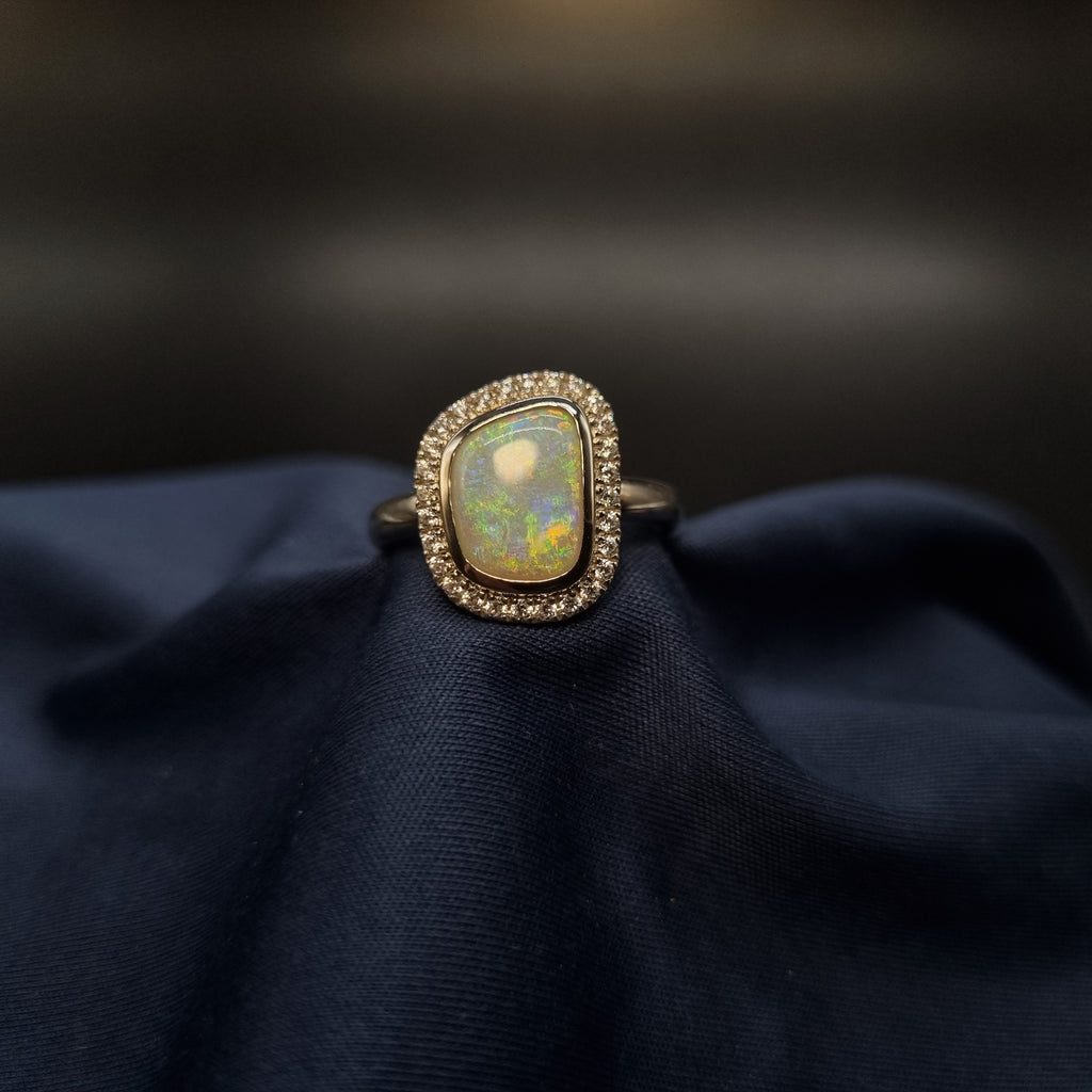 1.9ct Solid Semi-Crystal Opal w/Zirconia