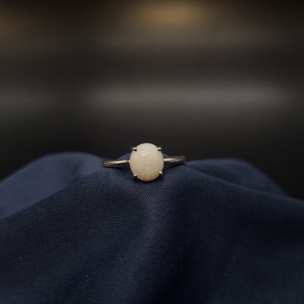 1.6ct White Opal