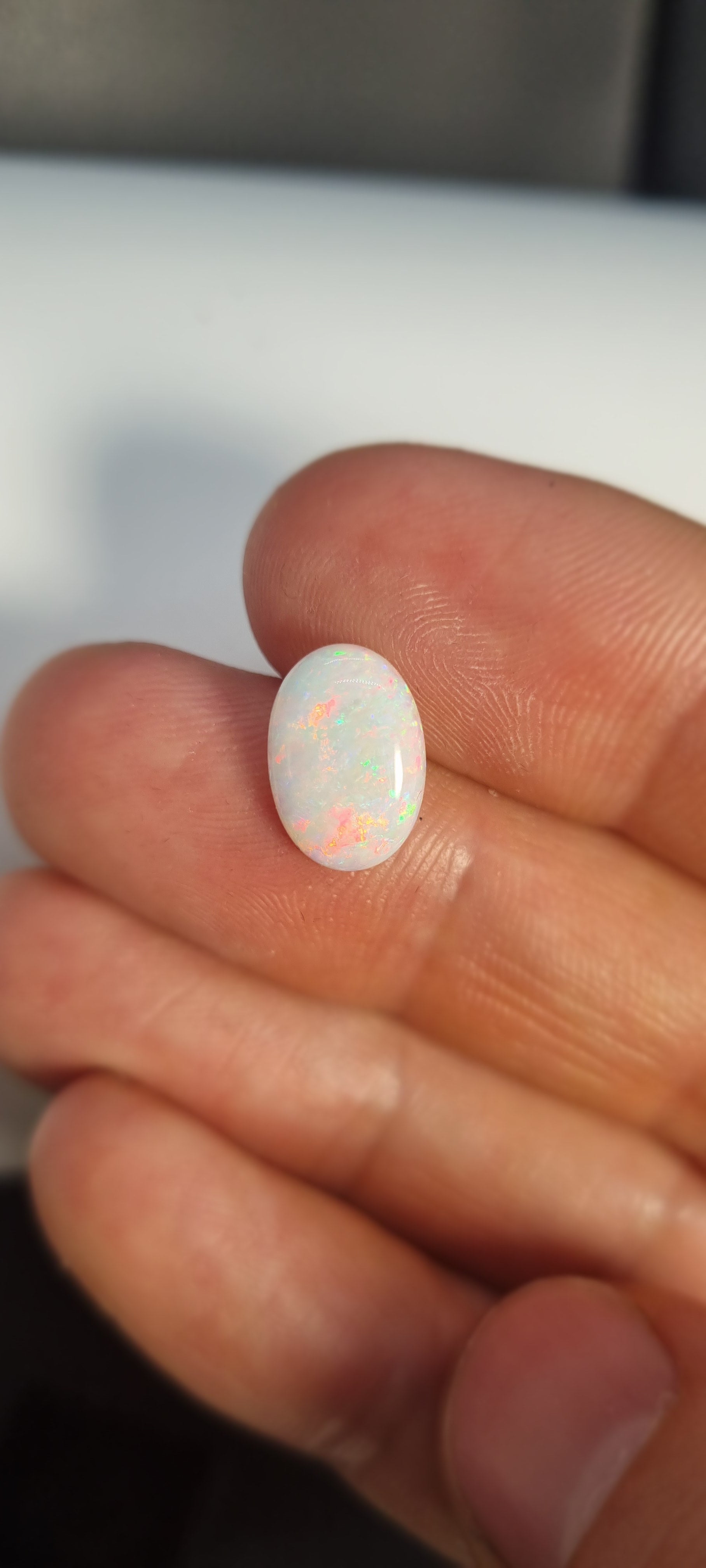2.6ct Light Opal