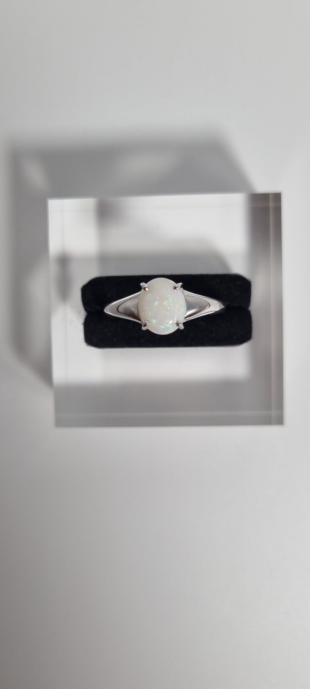 1.25ct White Opal