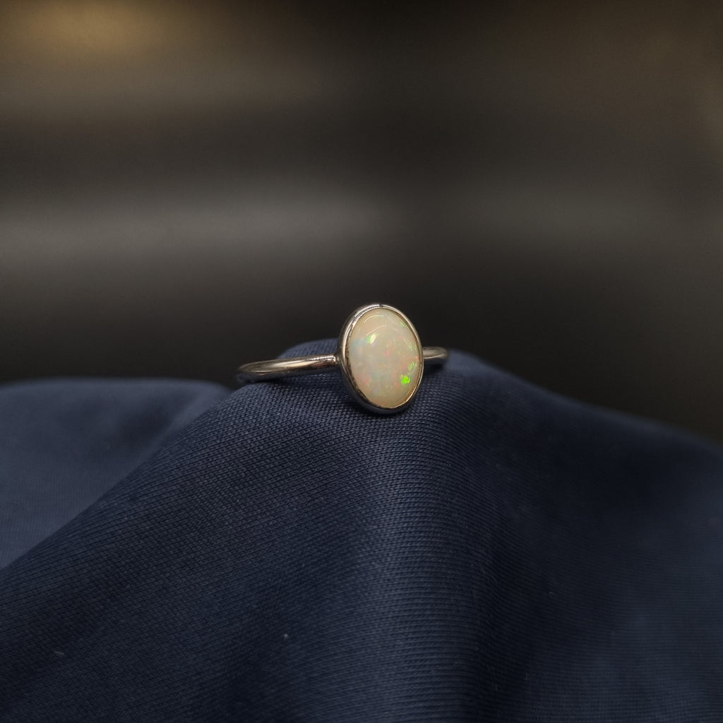 1.15ct White Opal