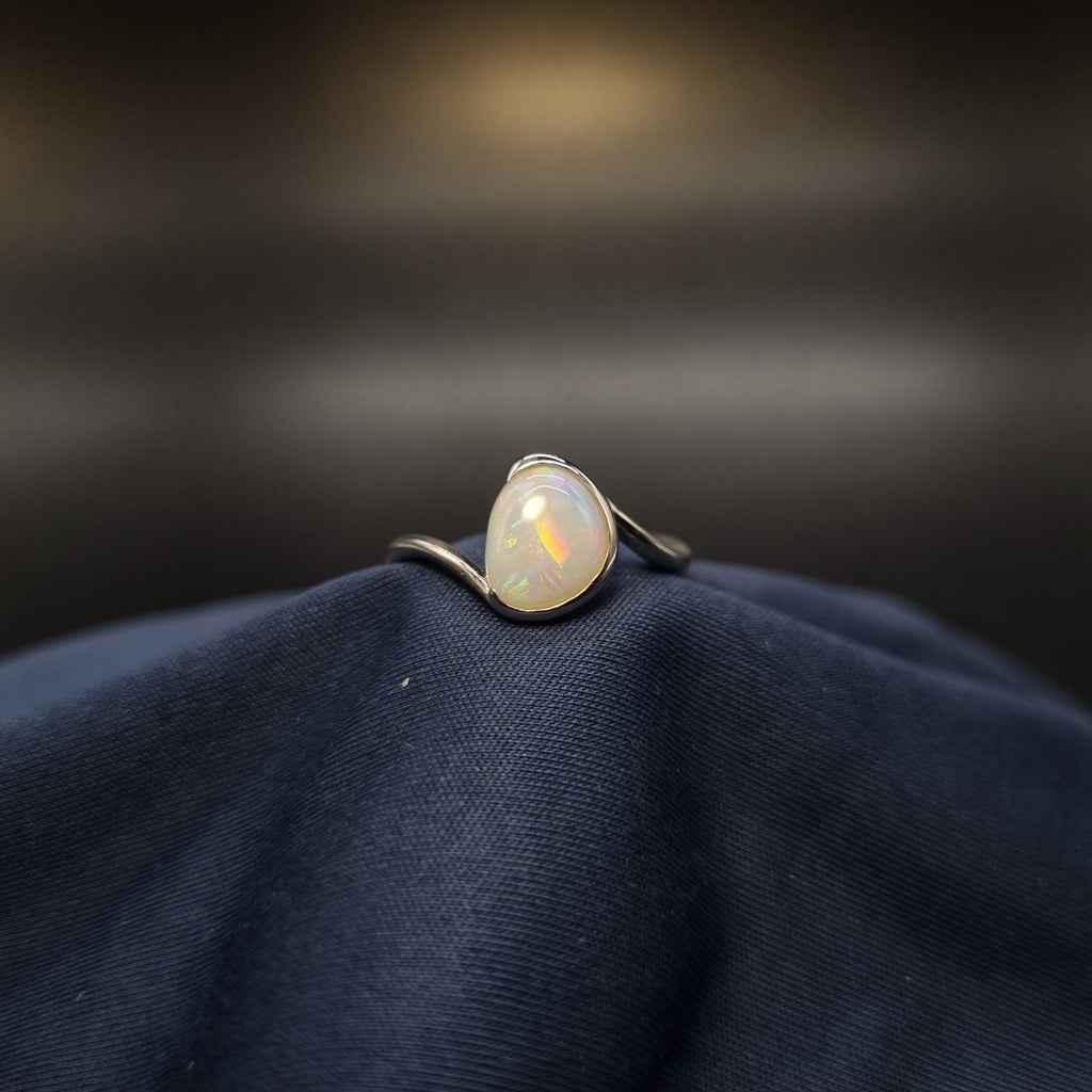 1.2ct Solid White Opal