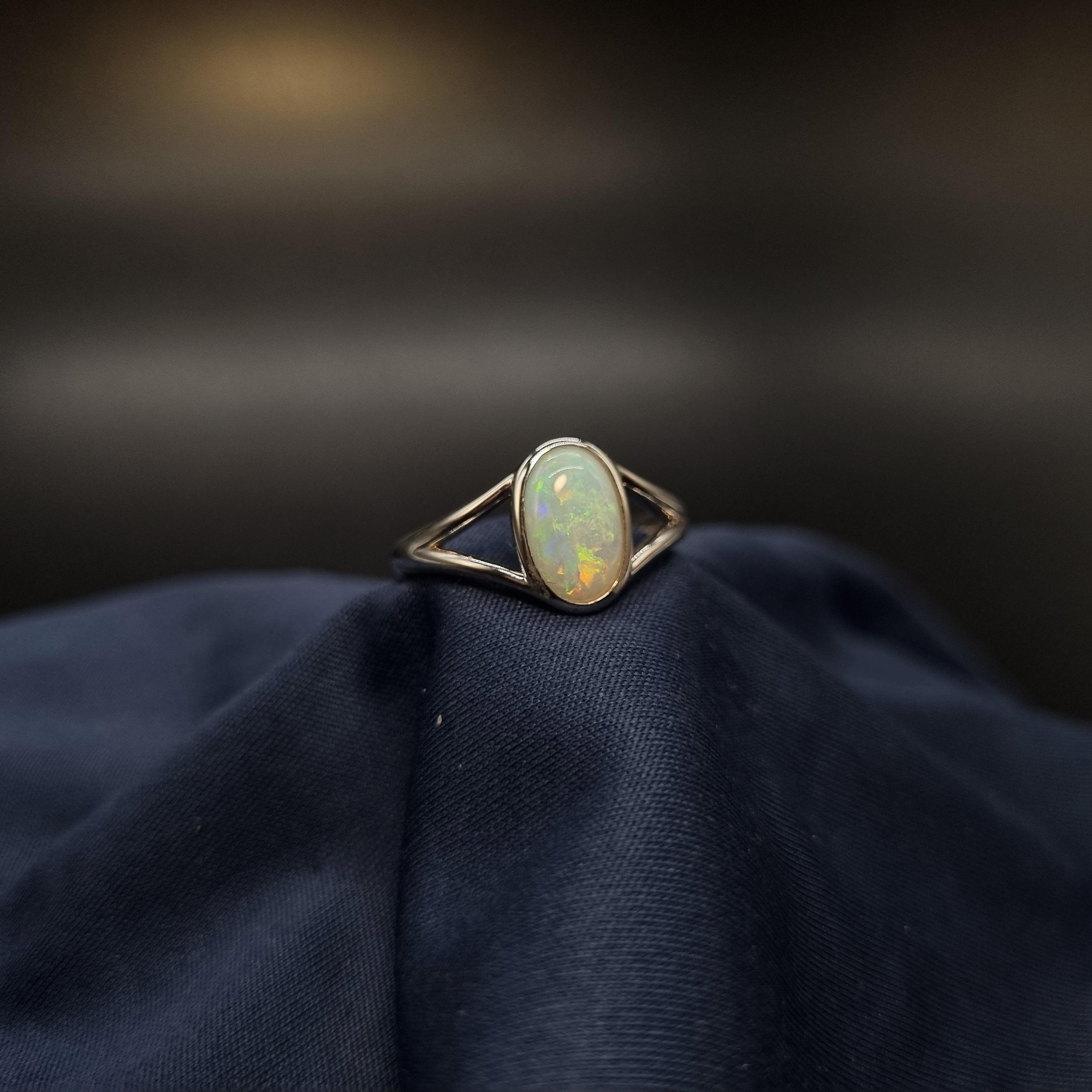 1ct Solid Semi Crystal Opal