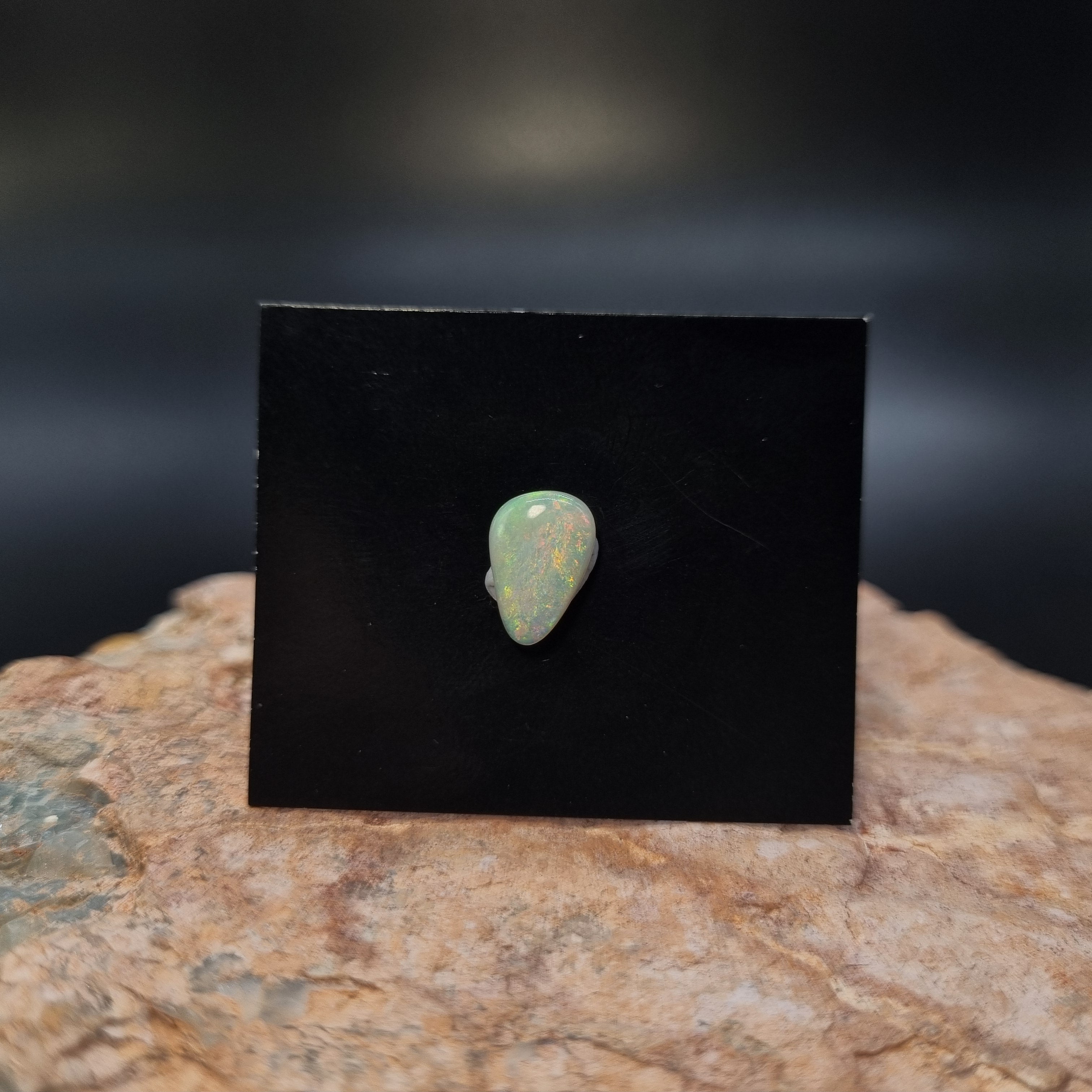 Freeform dropshape 1.1ct