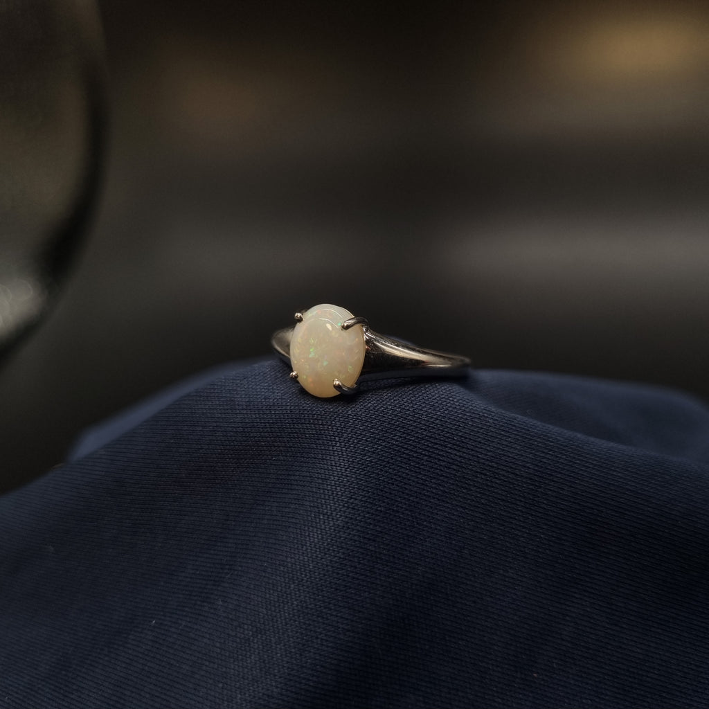 1.25ct White Opal