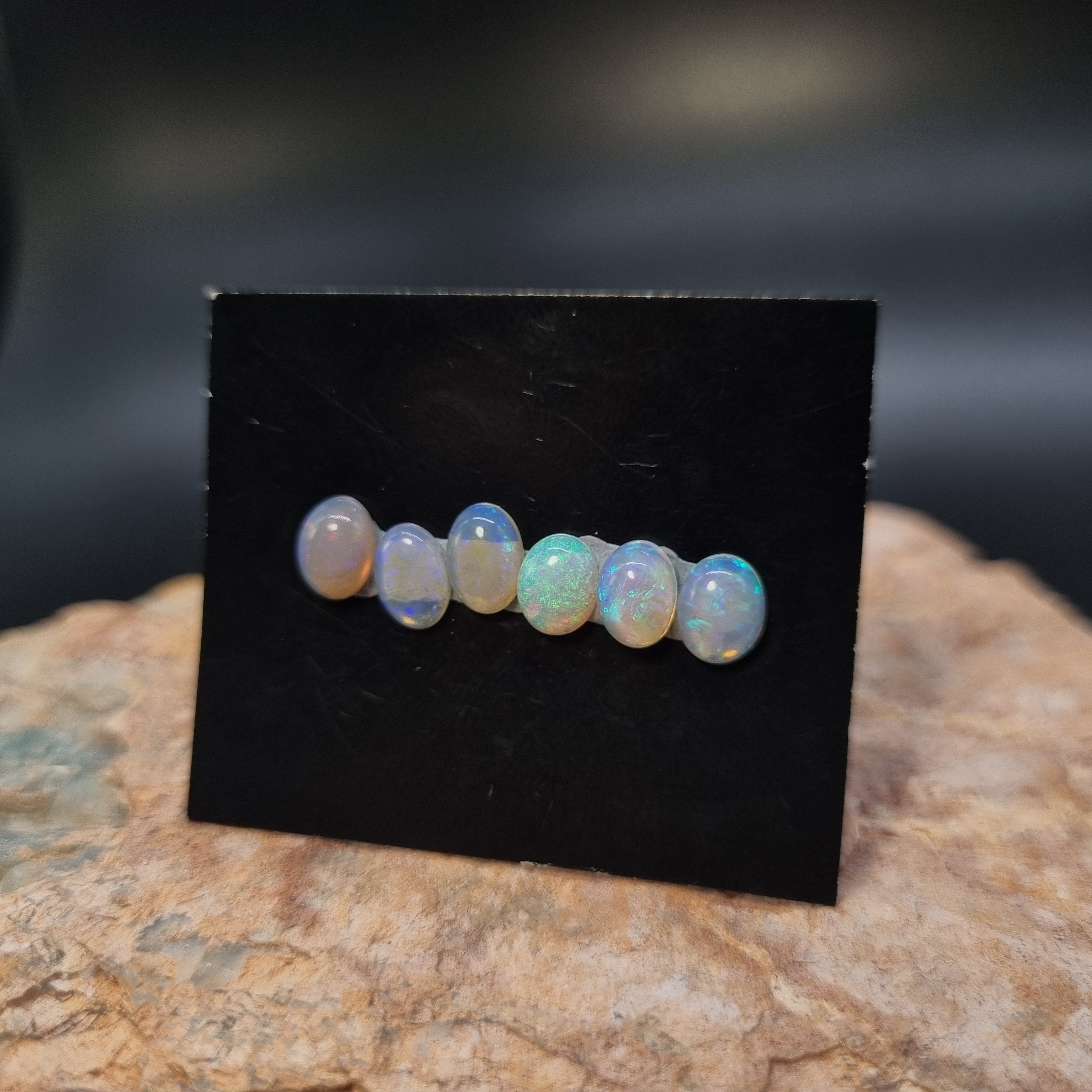 Mix small ovals x6 3.3ct