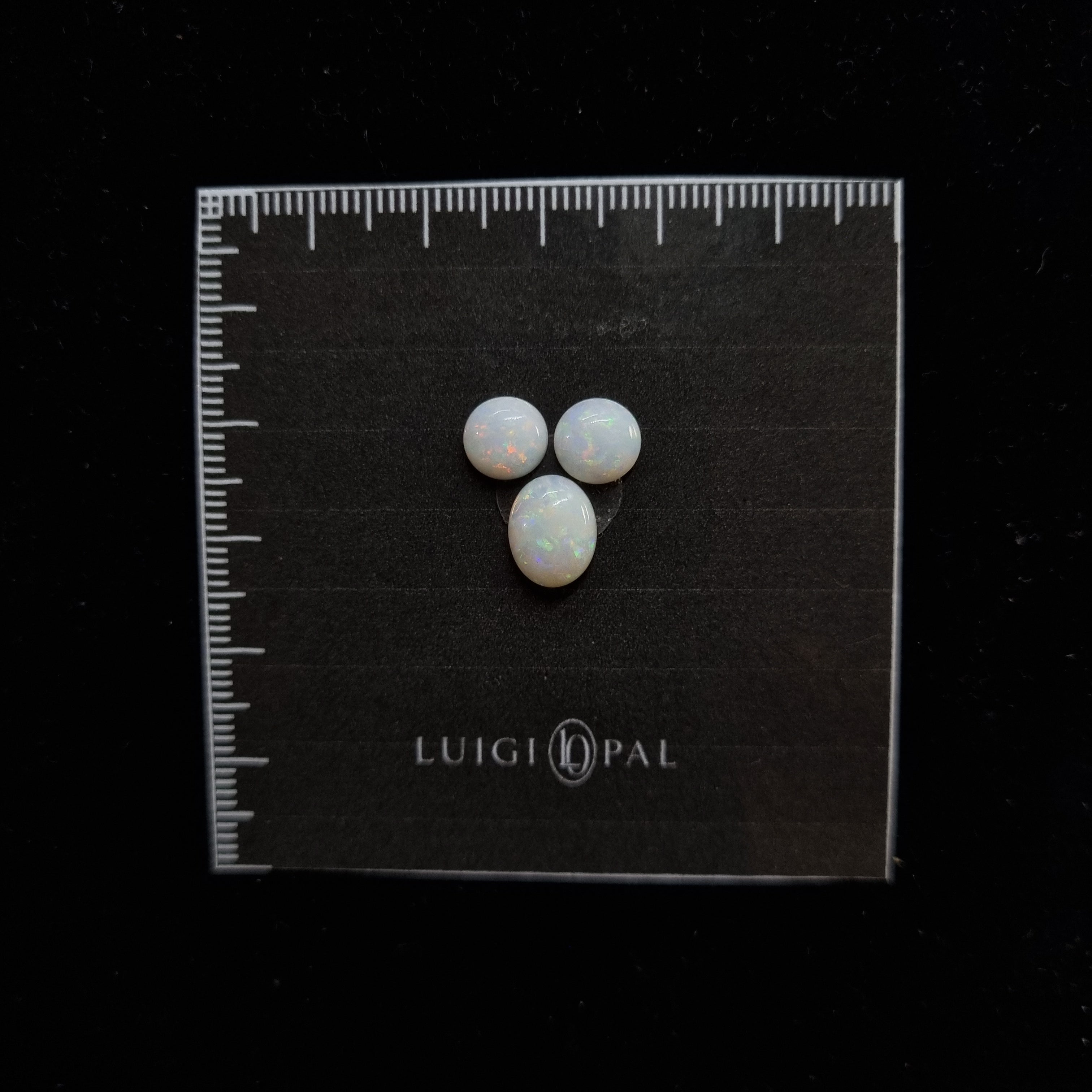White Opal Set 3.4ct / 7.2x7.2 & 10x8