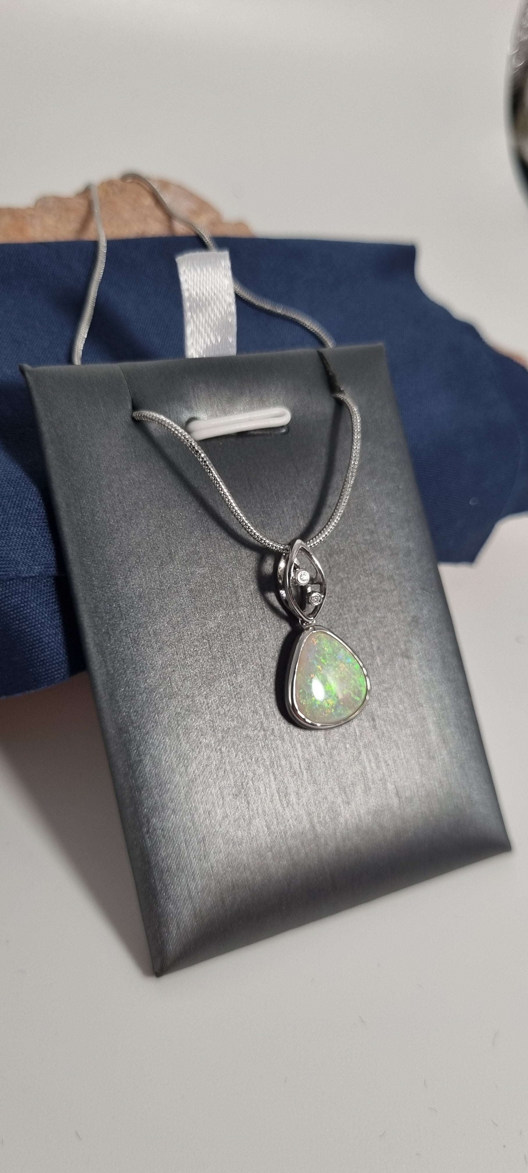 2ct Solid Opal