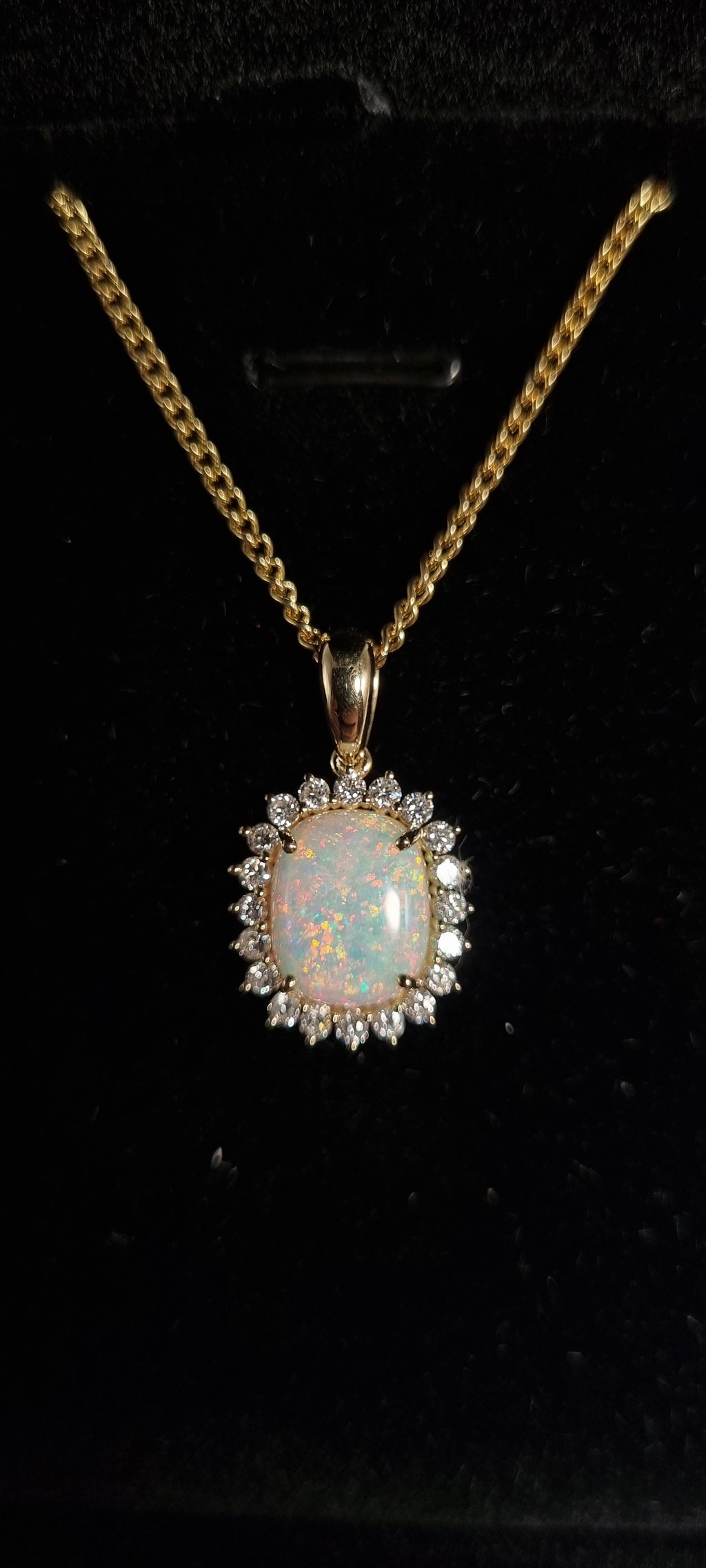 2.6ct Solid Opal in 9k Gold w/Zirconia