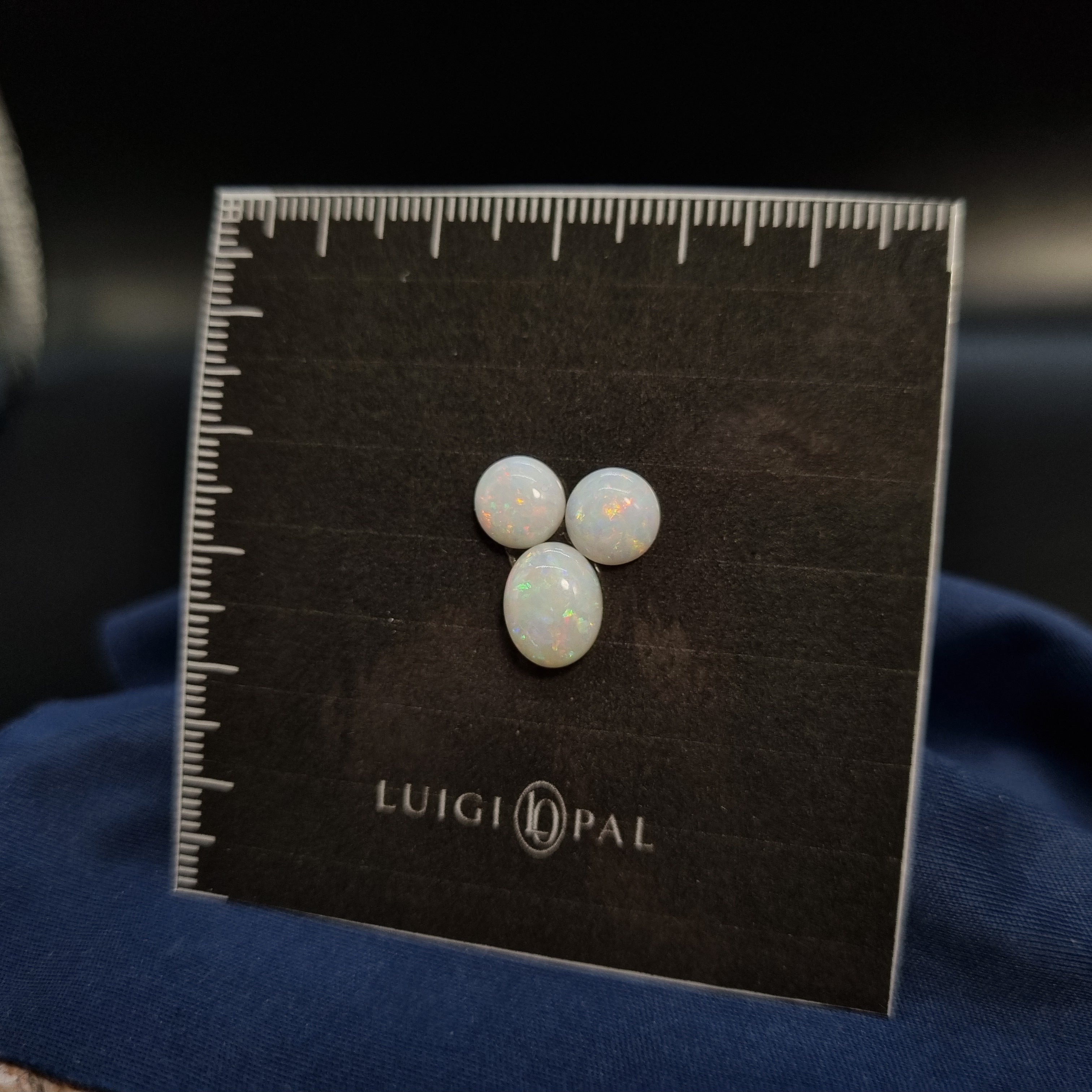White Opal Set 3.4ct / 7.2x7.2 & 10x8