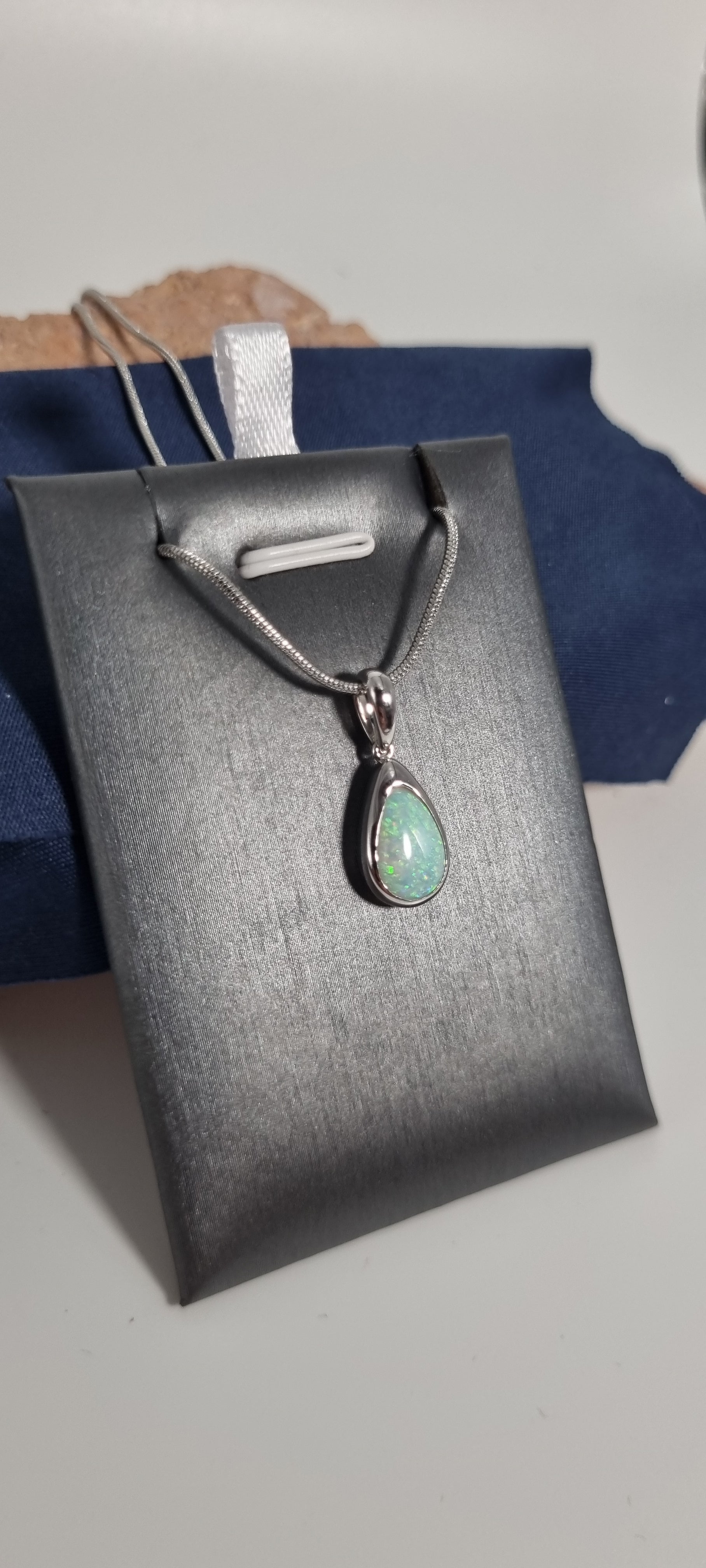 2.2ct Solid Opal