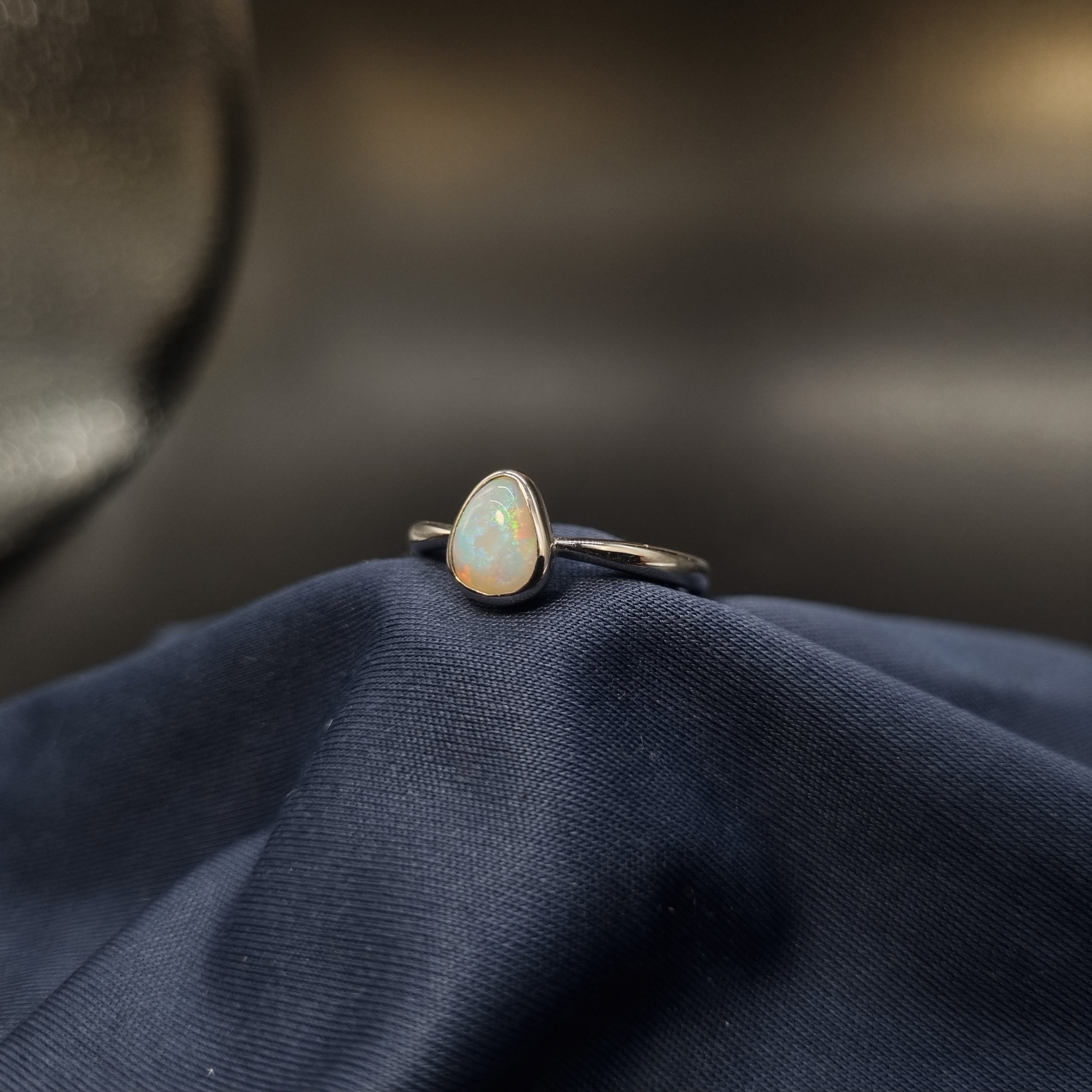 .7ct Solid Light Opal