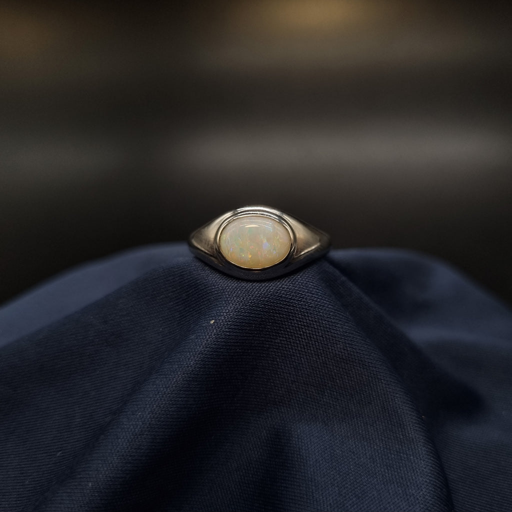 .95ct White Opal