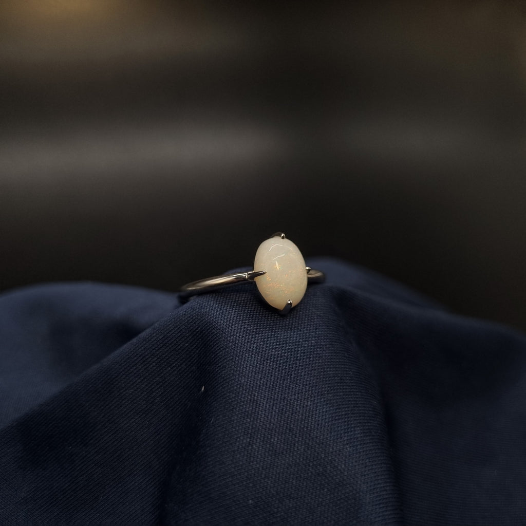 1.4ct White Opal