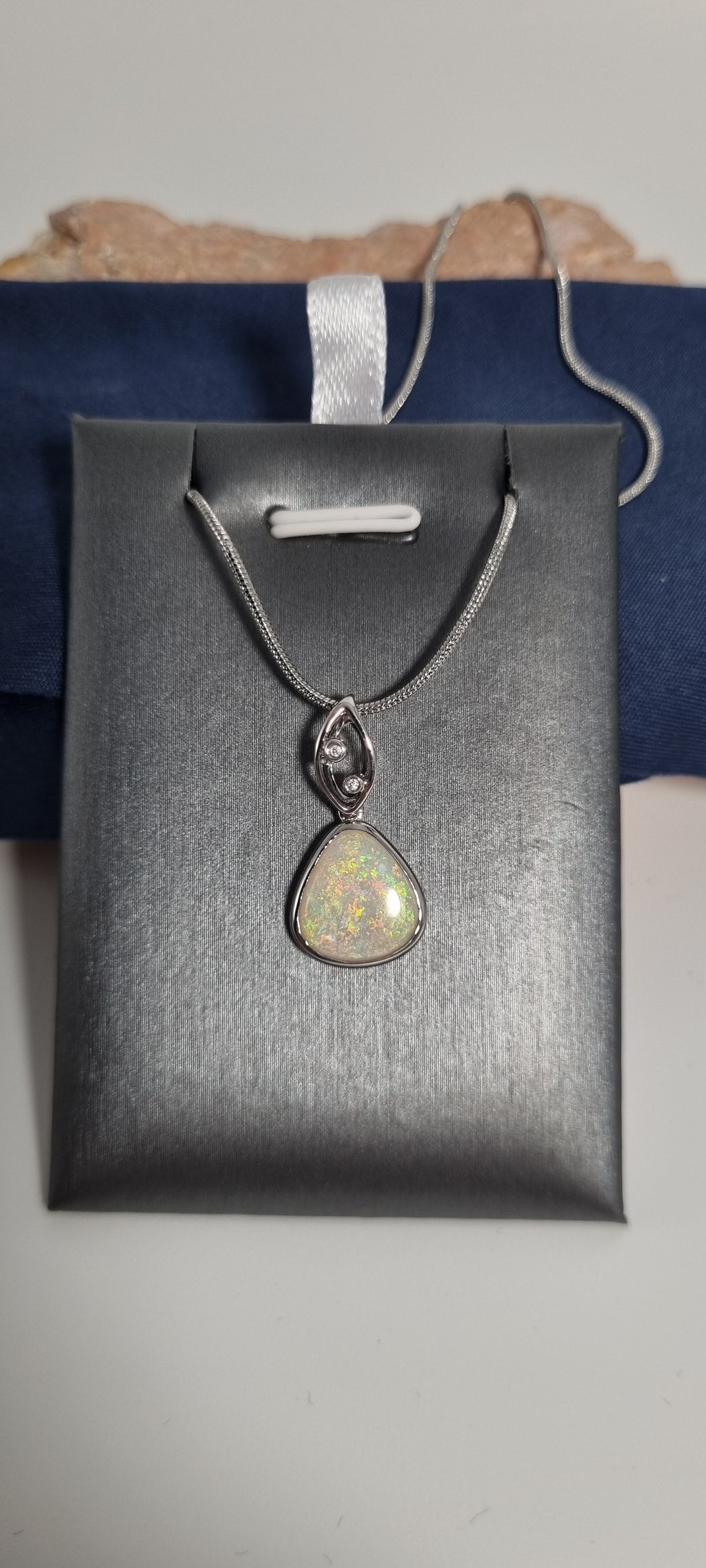 2ct Solid Opal in 925 Silver