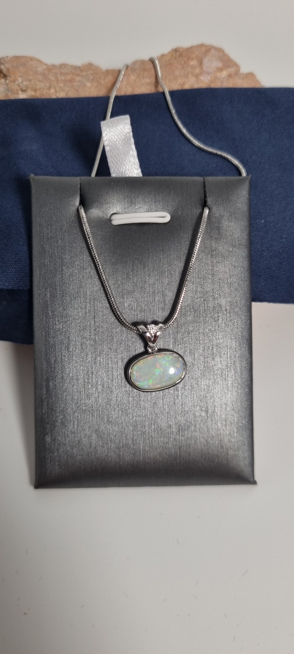2.5ct Solid Opal w/Zirconia