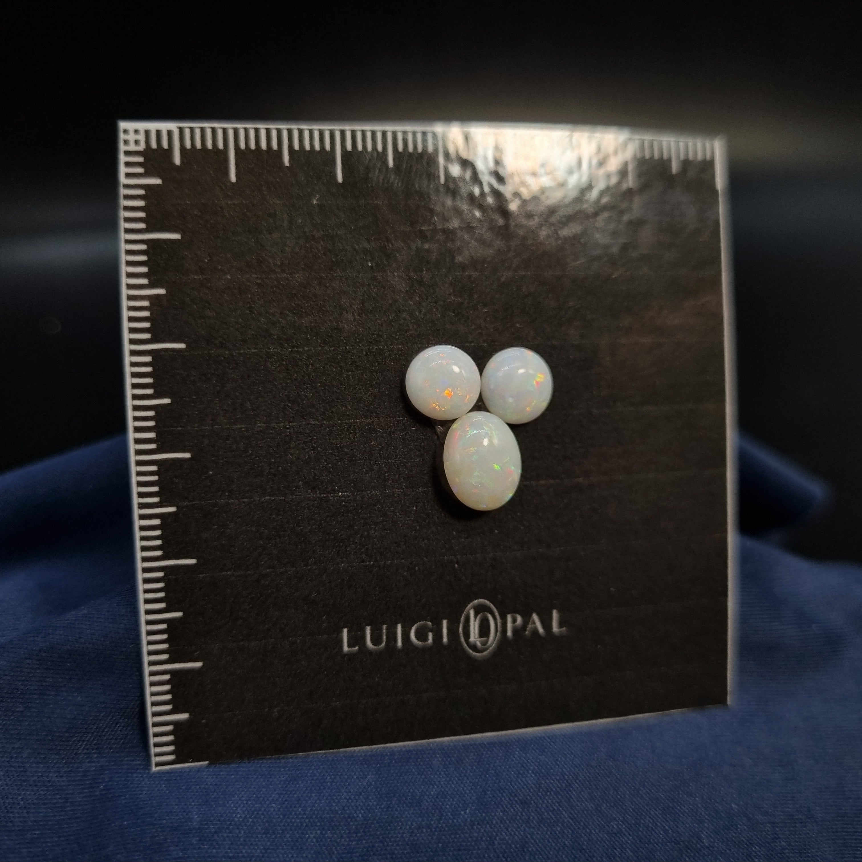 White Opal Set 3.4ct / 7.2x7.2 & 10x8
