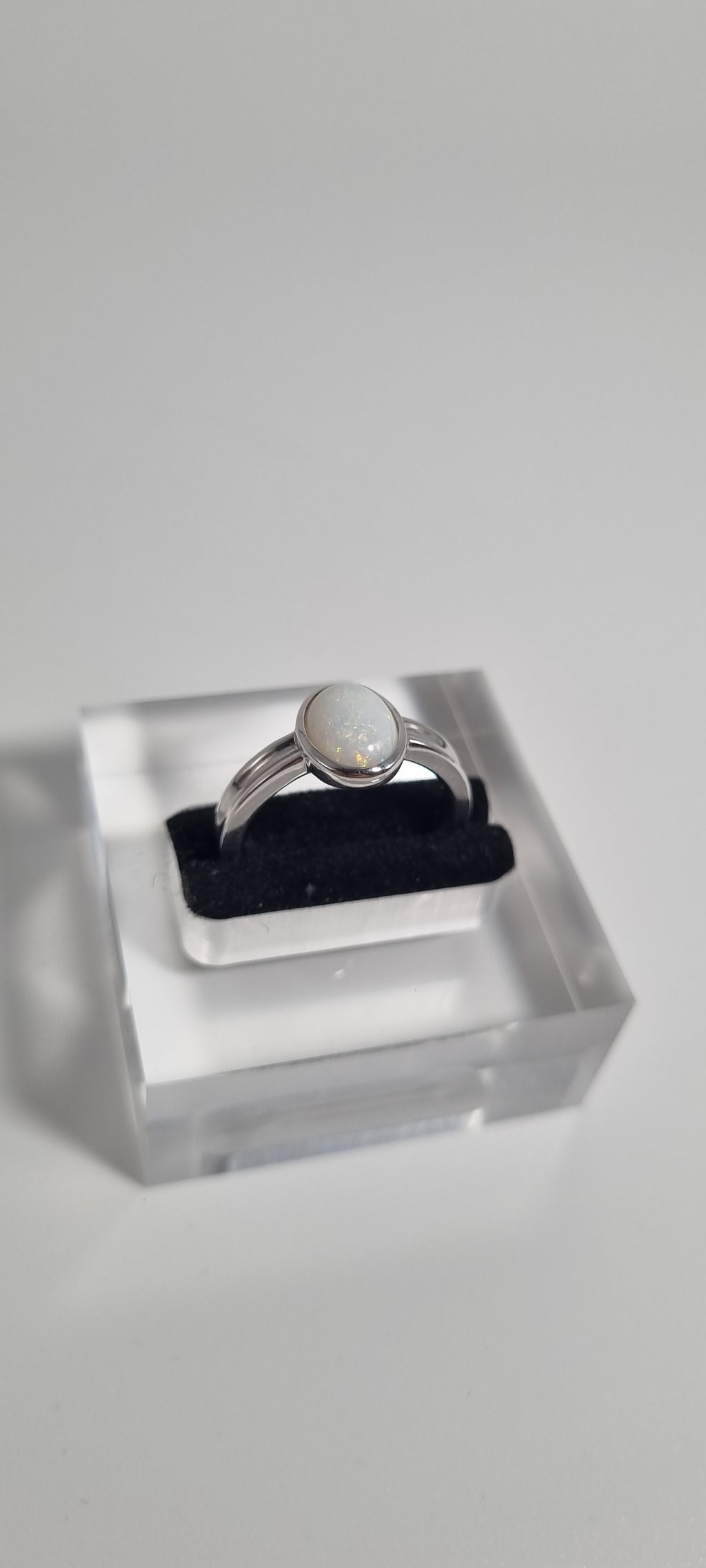 1.45ct White Opal