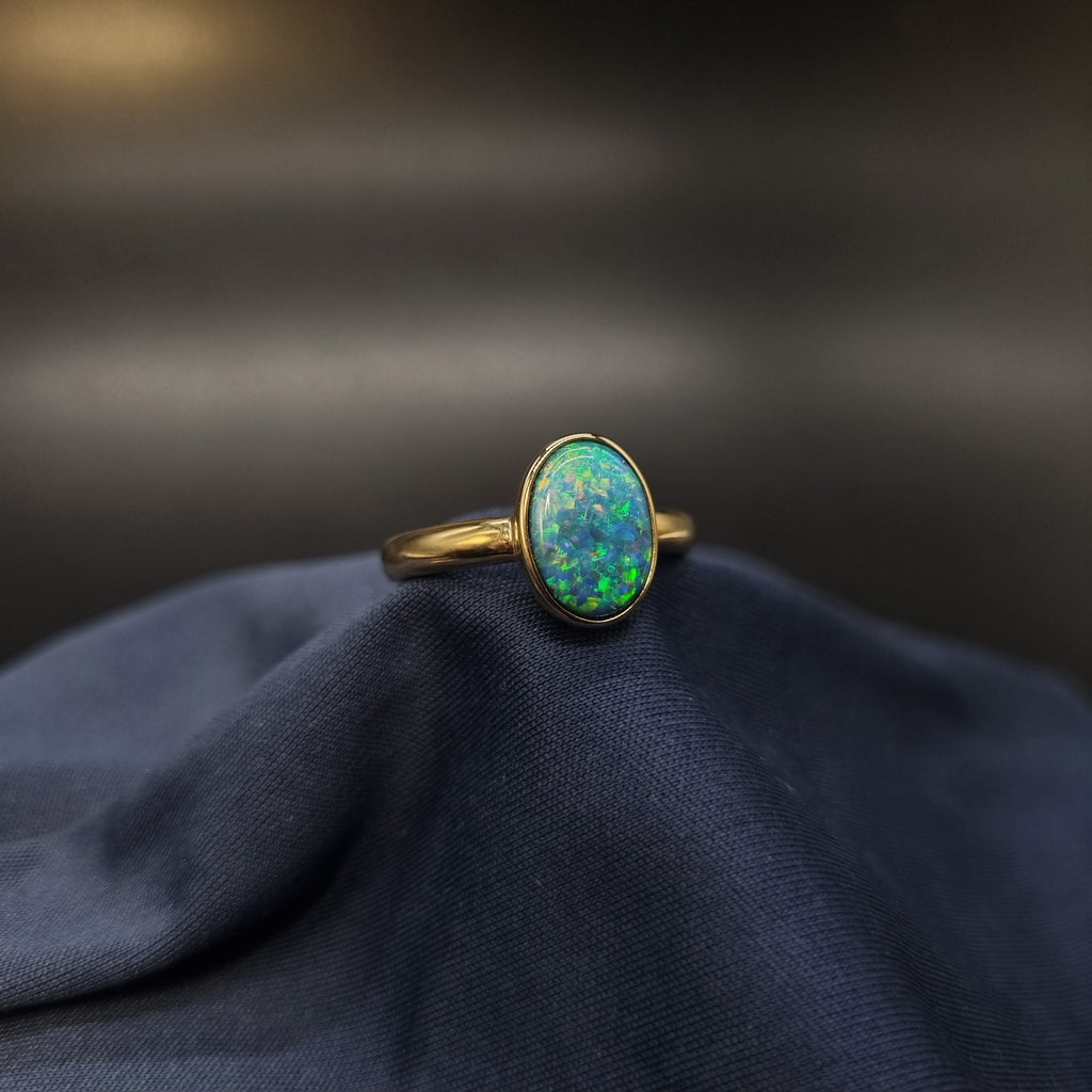 2.1ct Doublet Opal in 9k Gold