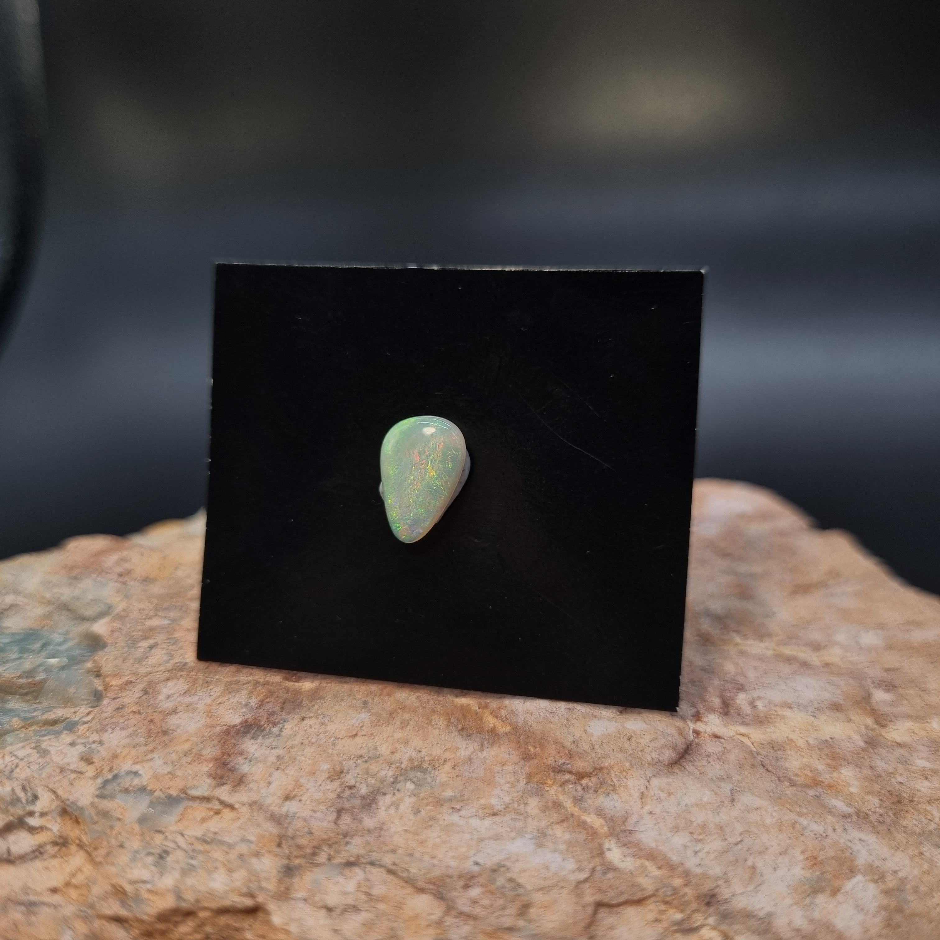 Freeform dropshape 1.1ct